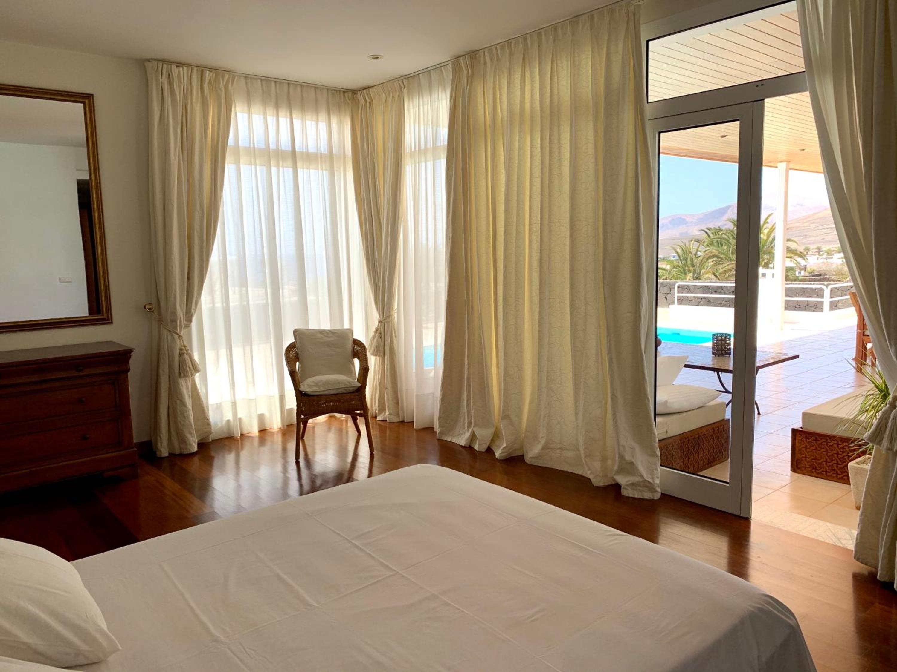 Villa de Tres Habitaciones