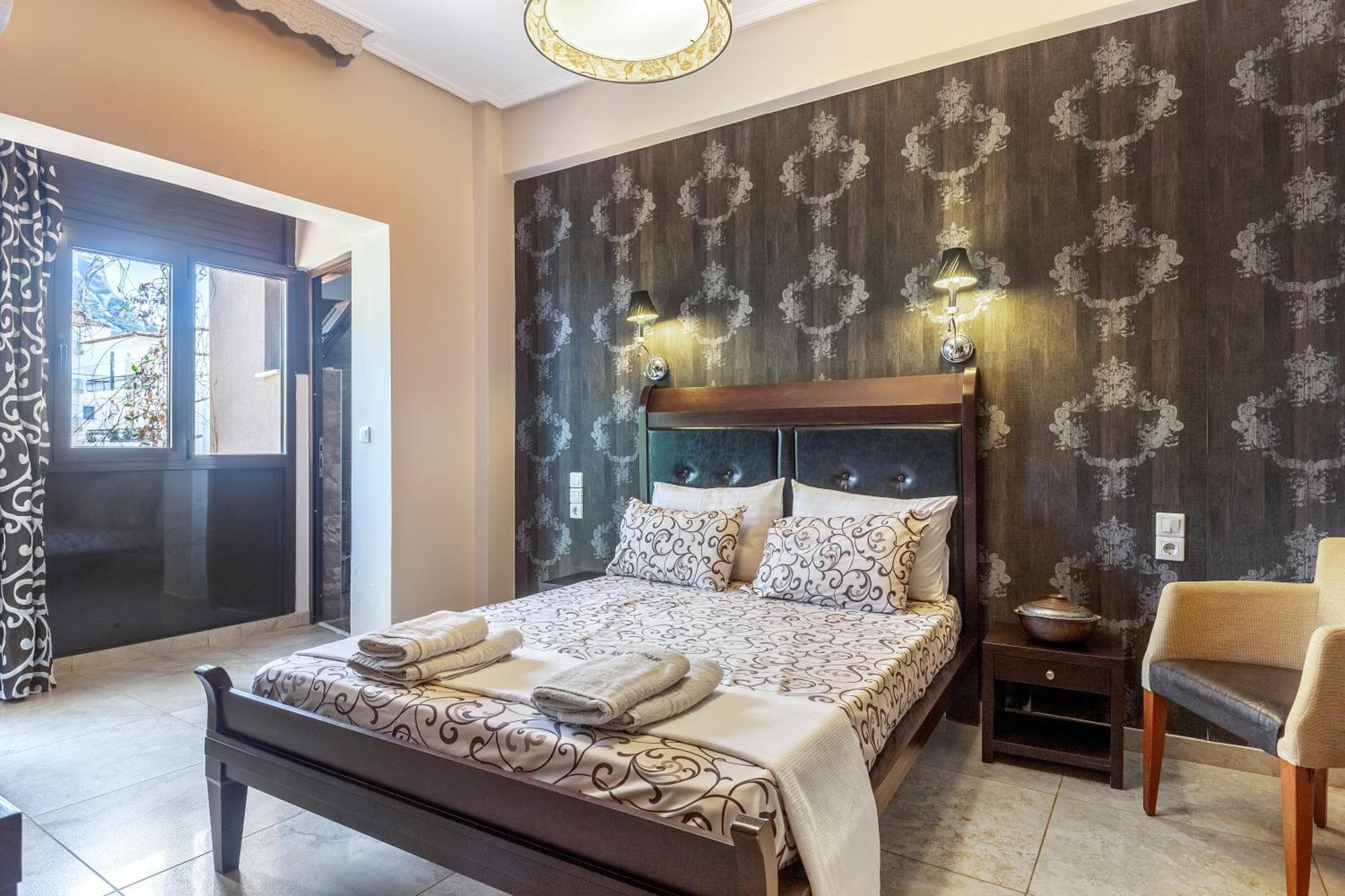 Superior Double Room with Partial Meteora View - Photo 1