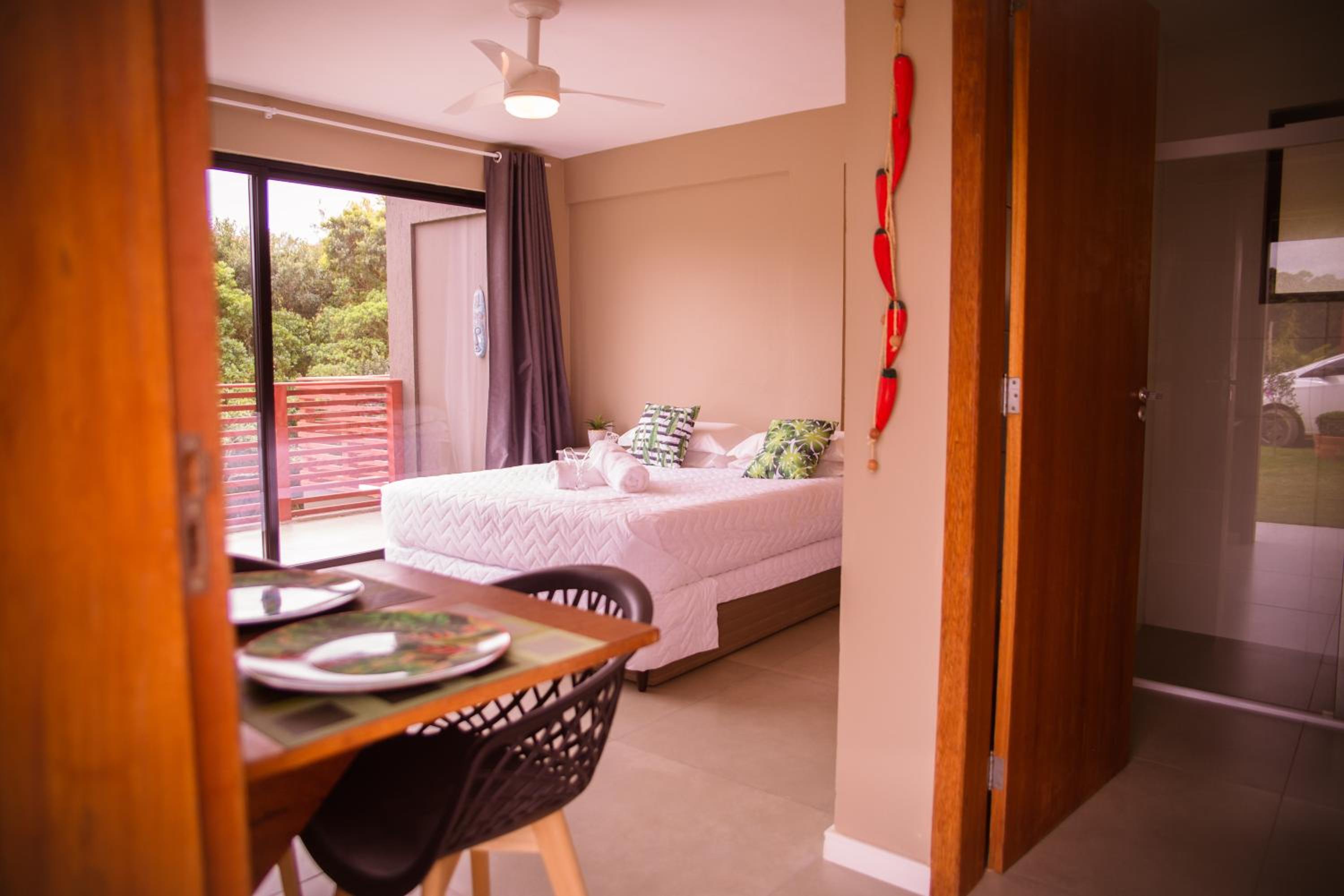 Deluxe Queen Suite photo 1