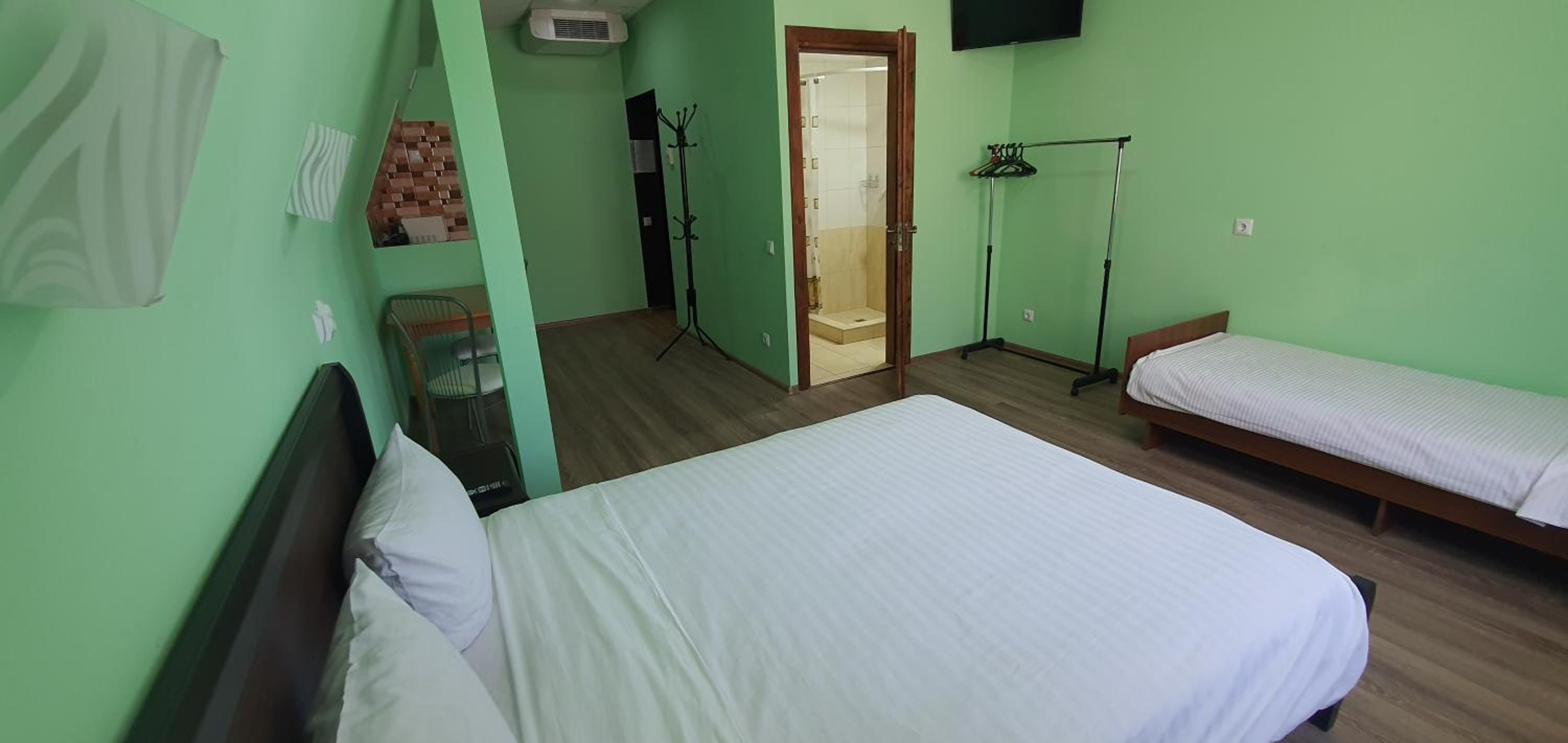 Superior Quadruple Room photo 3