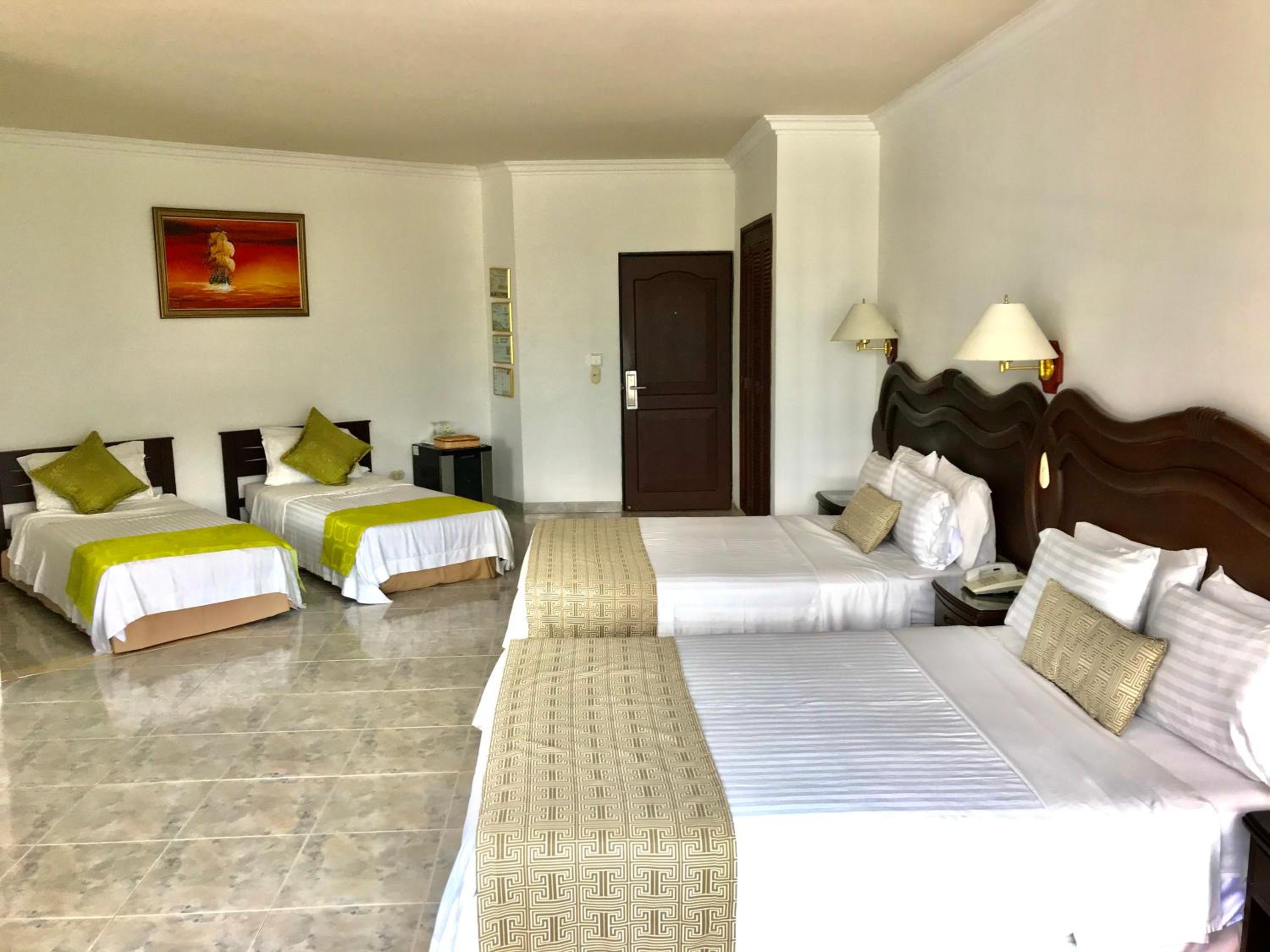 Standard Quadruple Room photo 3