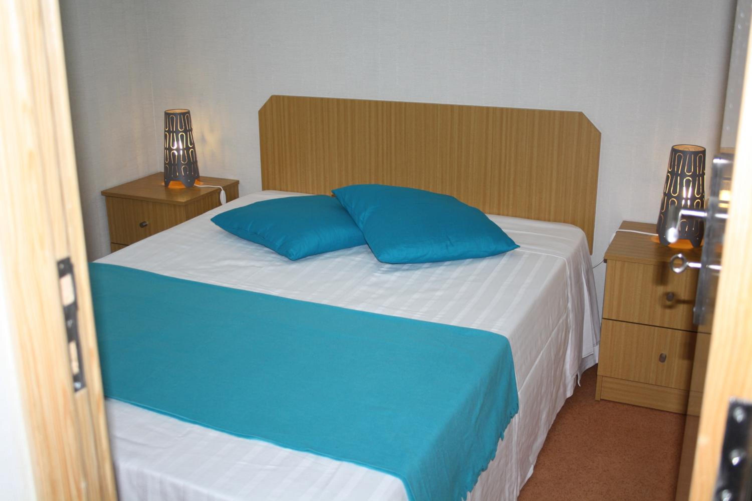One-Bedroom Bungalow - Photo 1
