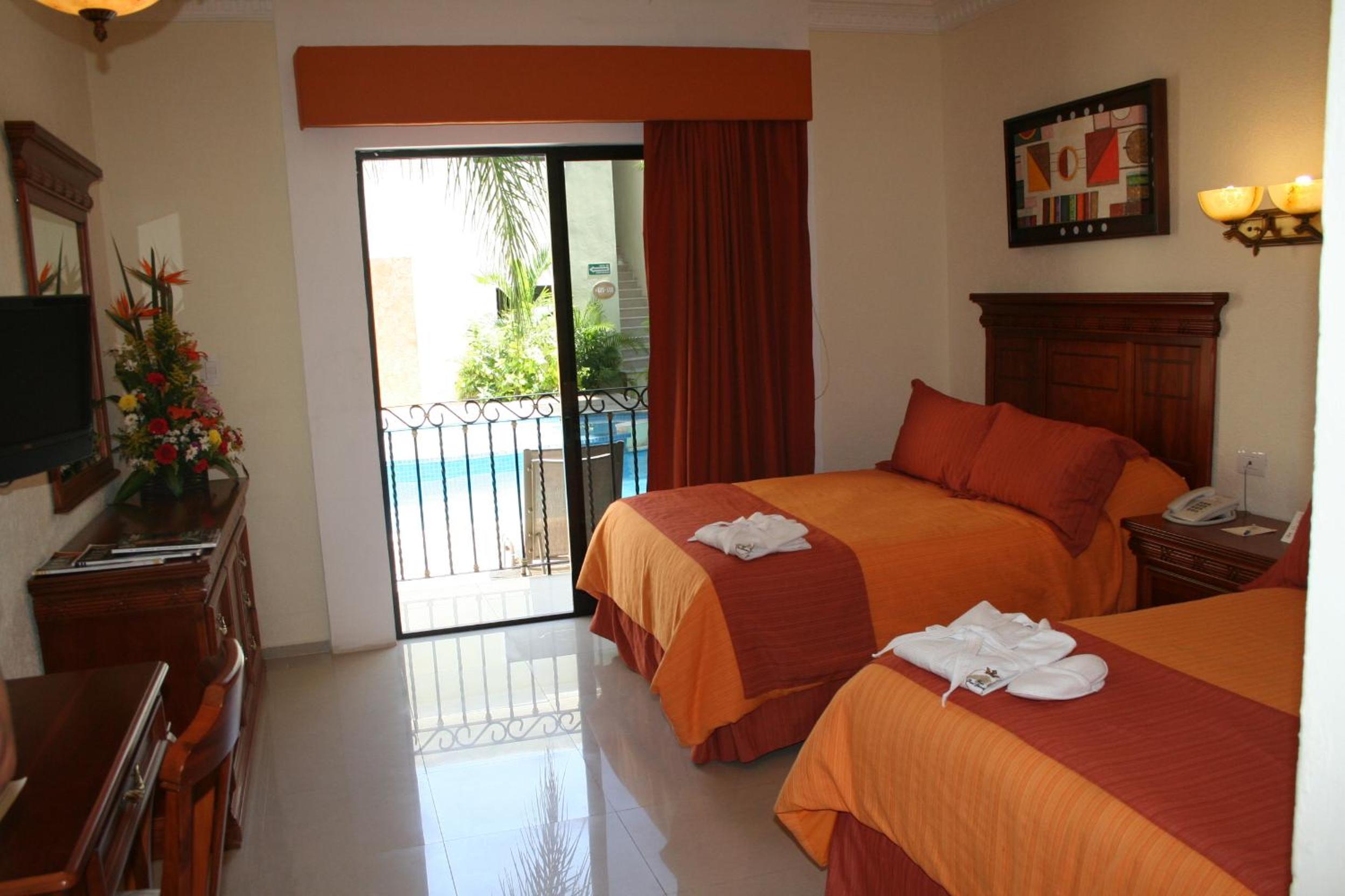 Delux Room Two Double Beds  - Photo 1
