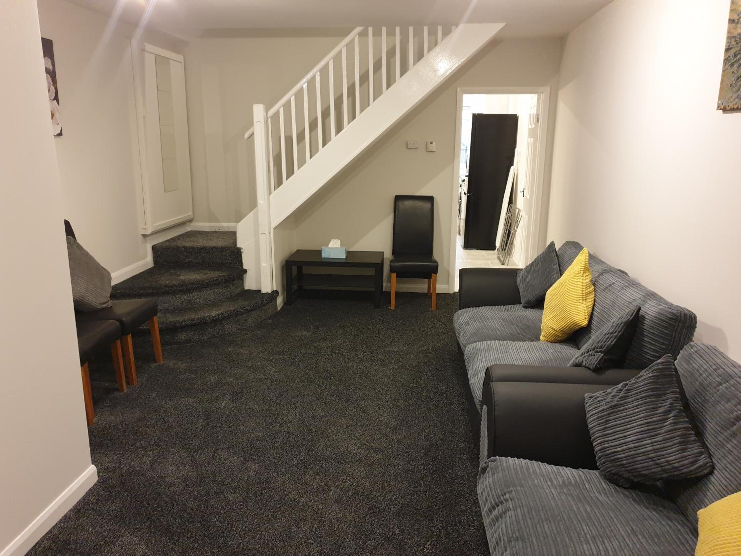 Three-Bedroom Villa photo 2