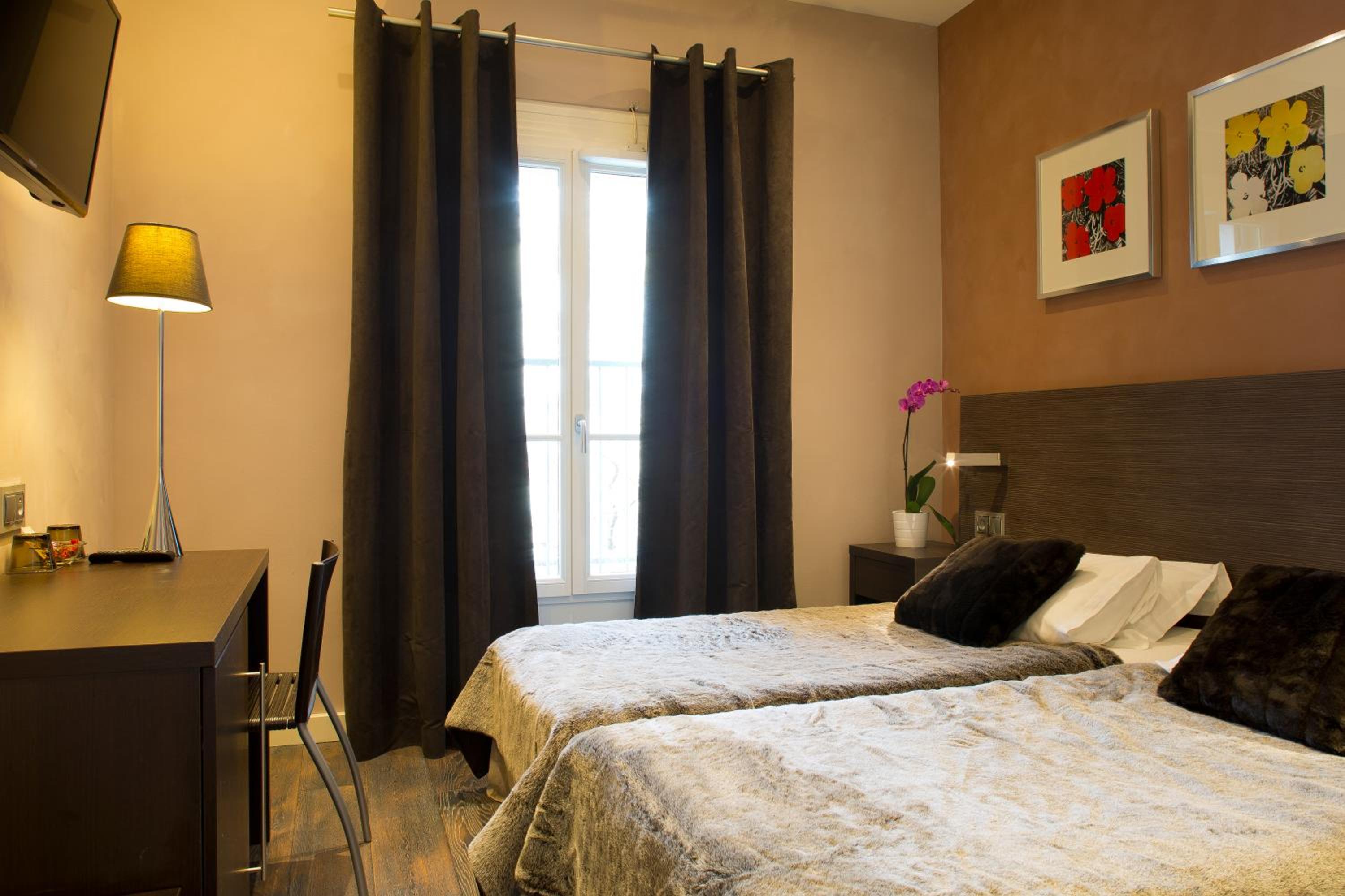 Classic Double Room - Photo 5