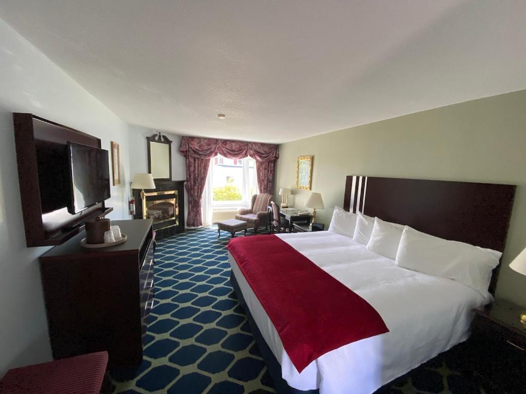 Deluxe King Room photo 3