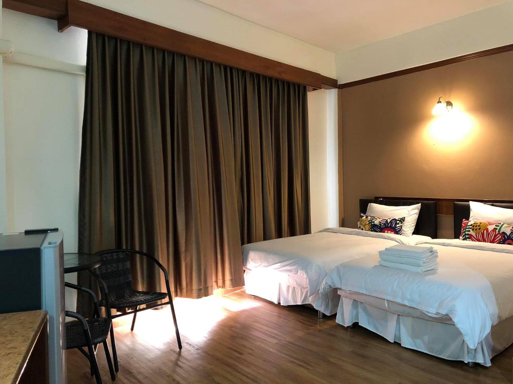 Standard Twin Room - Photo 2