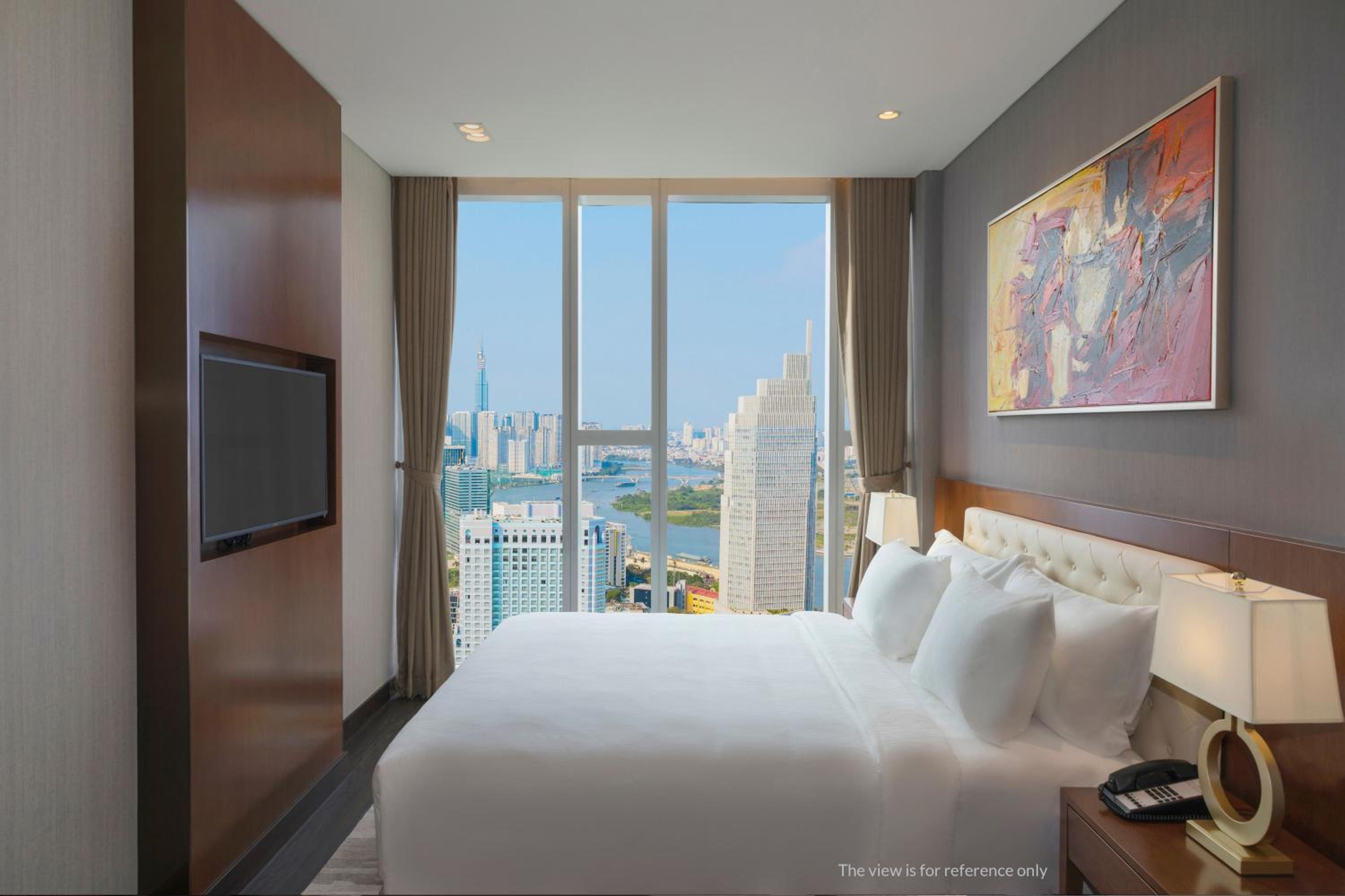 Grand One Bedroom with one-time Complimentary Mini-bar photo 2