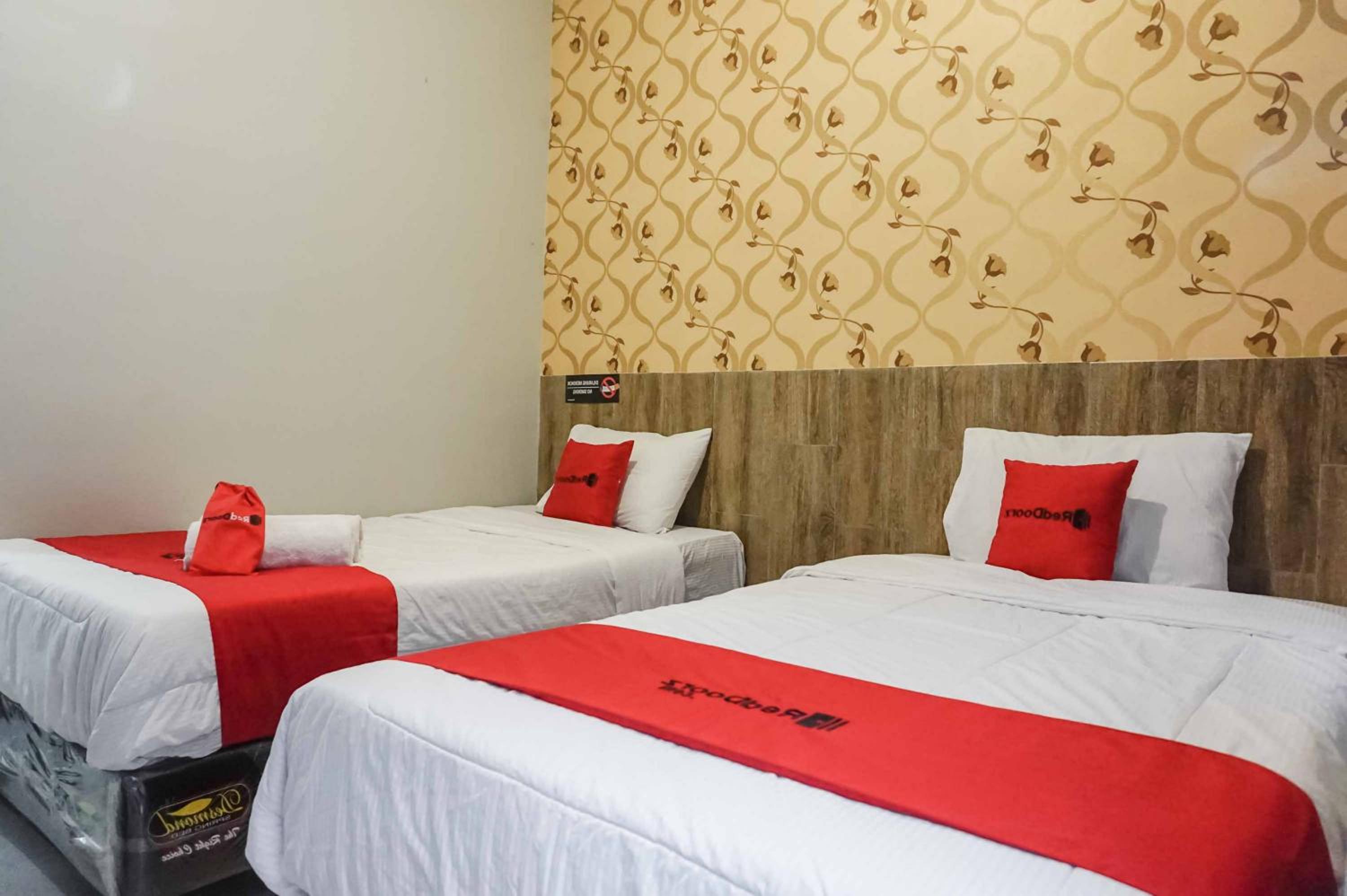Twin Room - Photo 4