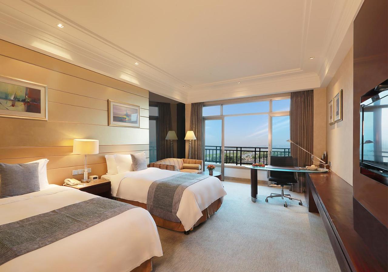Deluxe River View Twin Room photo 1