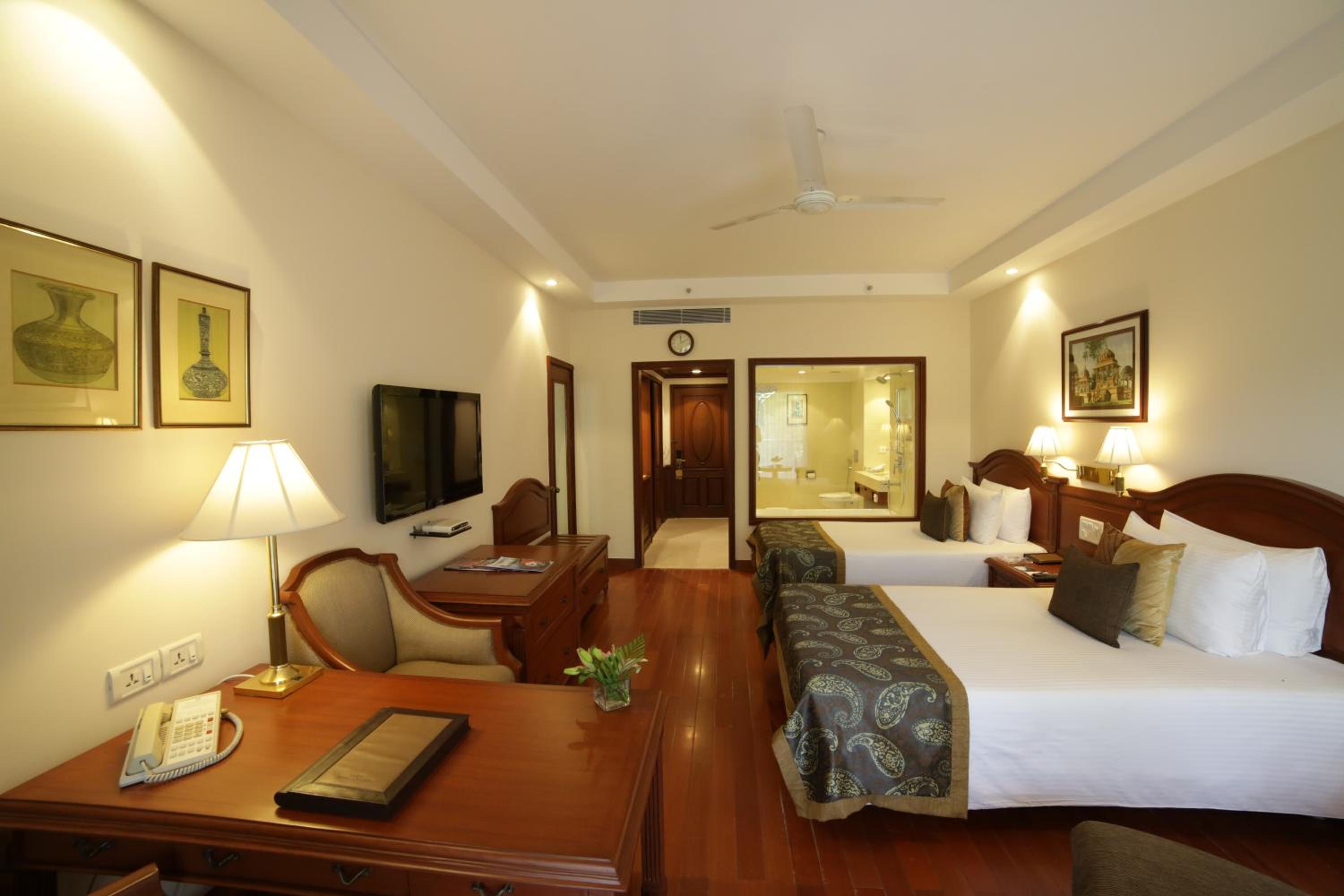 Deluxe Double or Twin Room with 10% on food and beverages | 15% off on spa and salon services Deluxe Double or Twin Room with 10% on food and beverages | 15% off on spa and salon services
