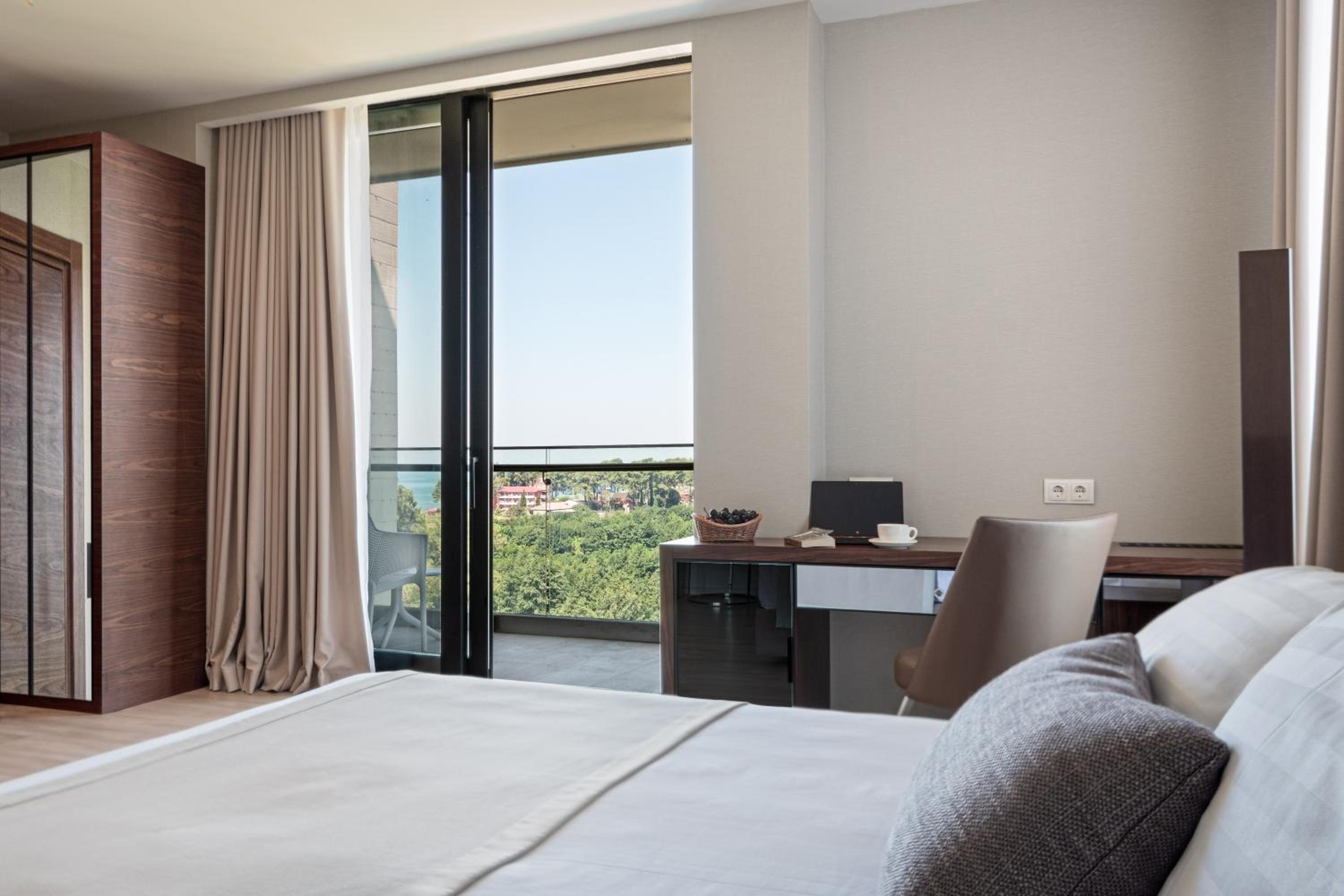 Double or Twin Room with Balcony photo 2