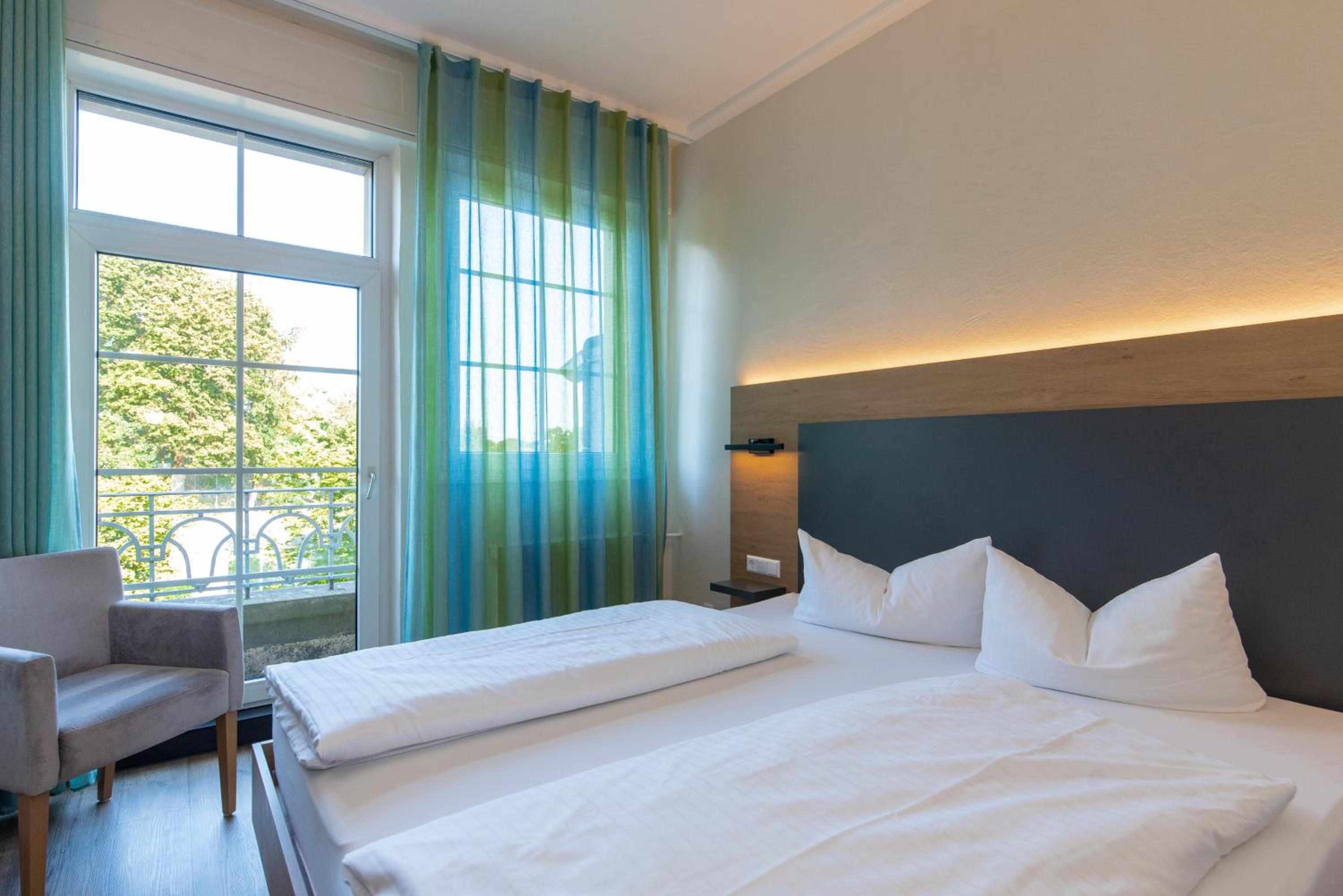 Double Room - Photo 5