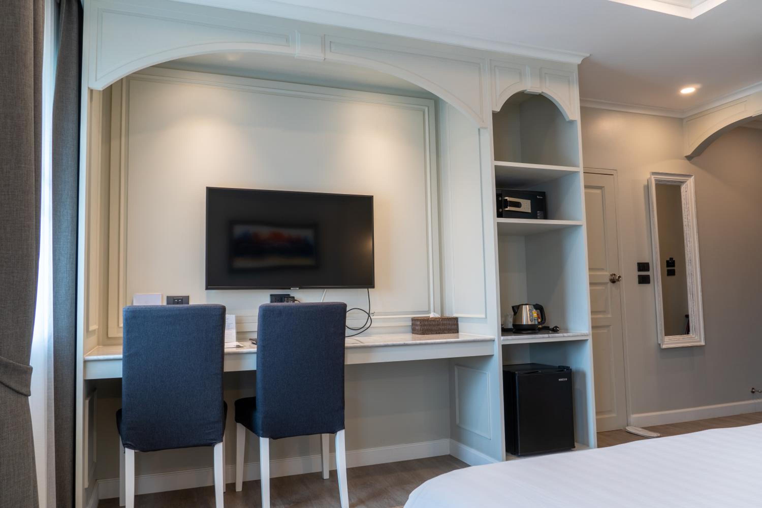 Twin Room - Photo 5