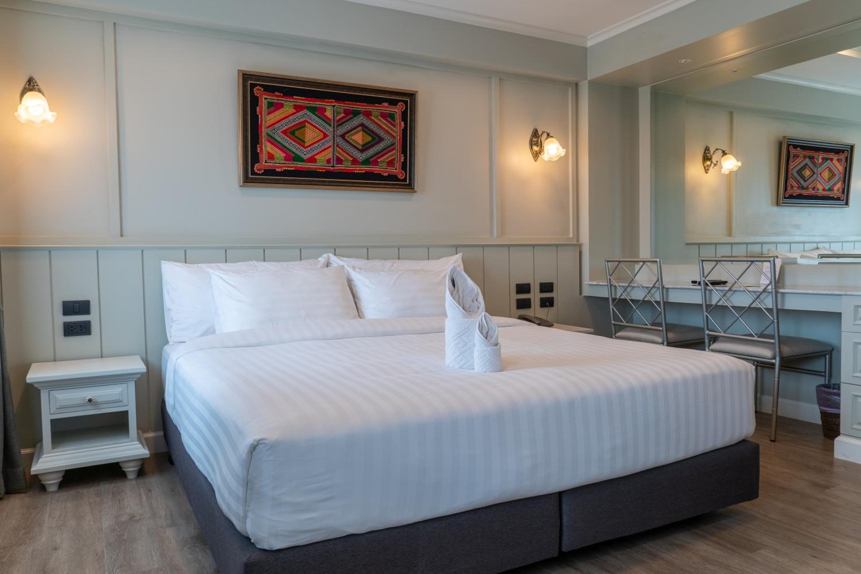 Deluxe Double Room - Photo 2