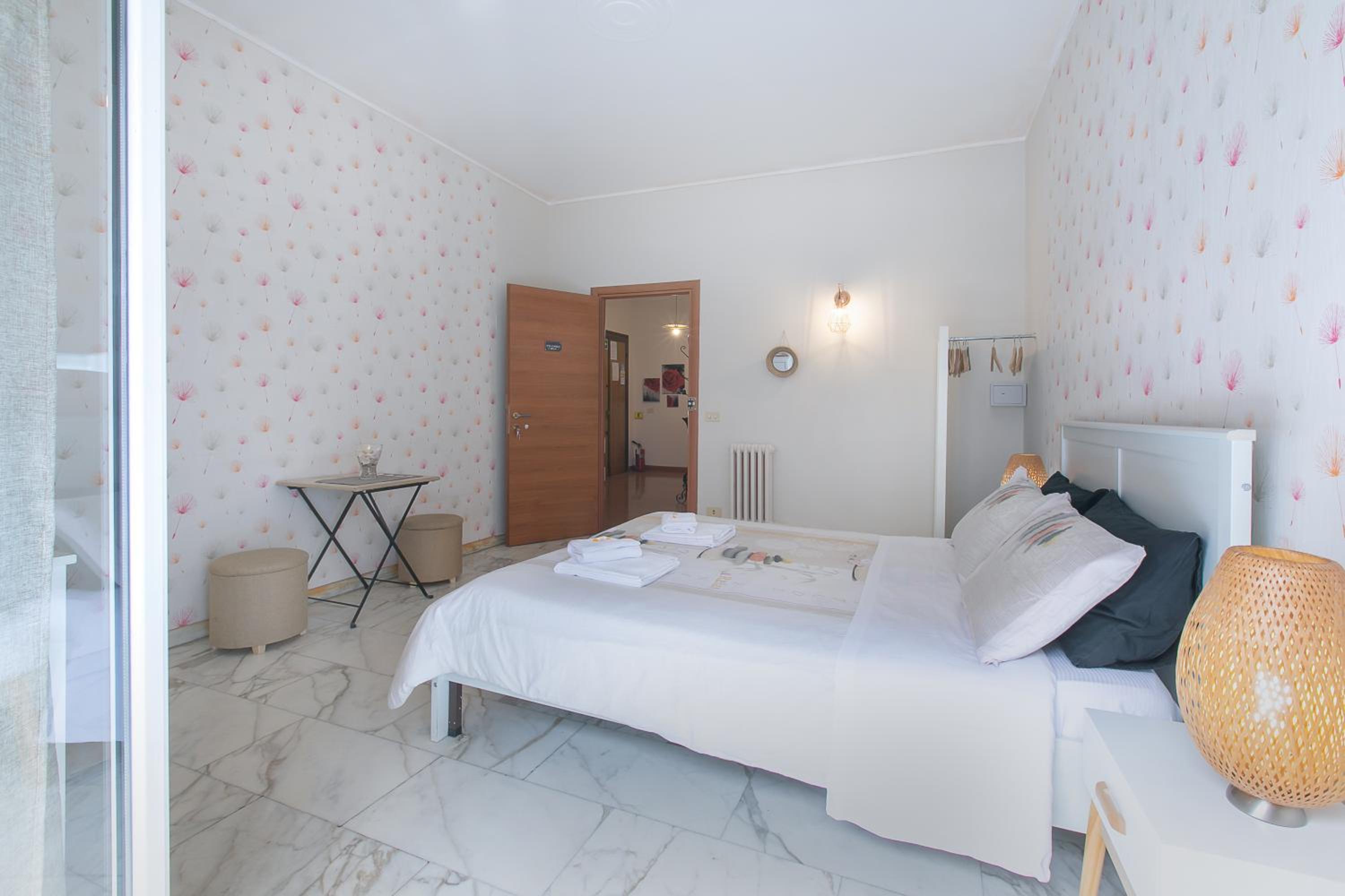 Double Room with Private External Bathroom photo 3