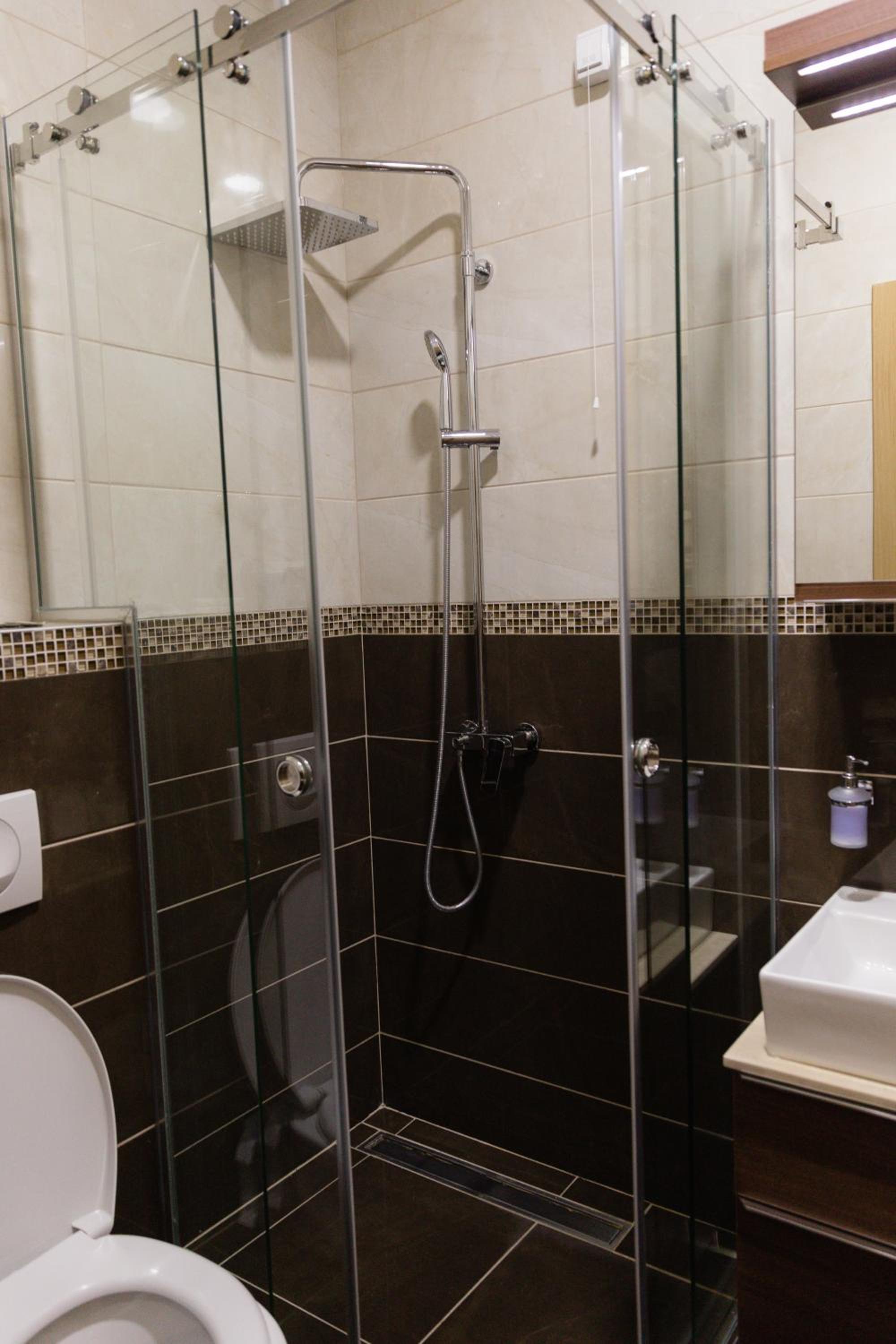 Twin Room - Photo 1