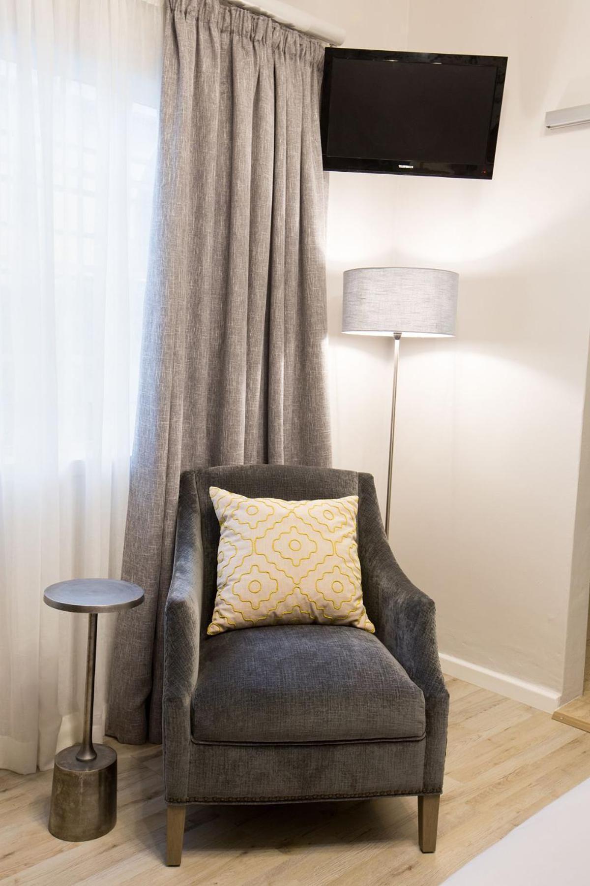 Queen Room photo 3