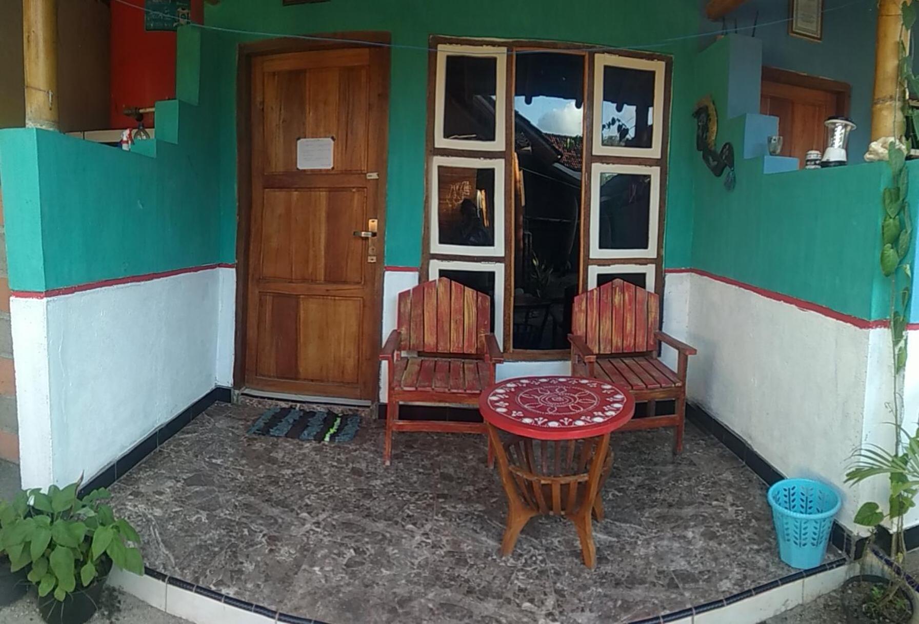 Double Room with Private Bathroom - Photo 3