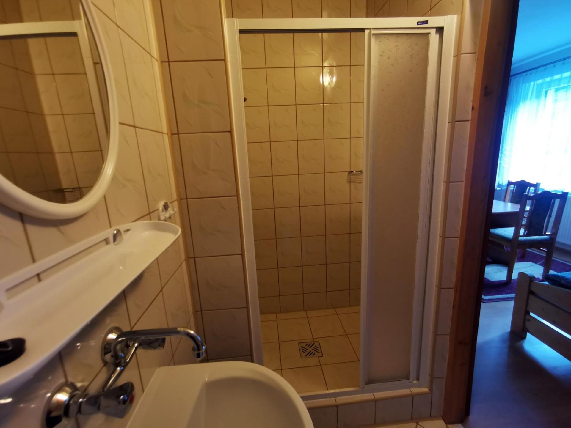 Quadruple Room with Bathroom photo 3