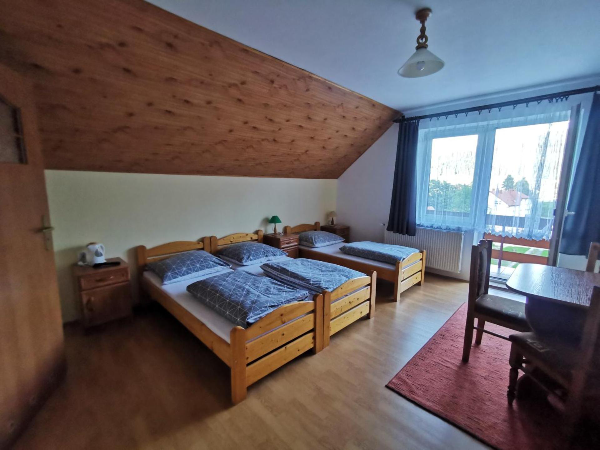 Triple Room with Private Bathroom photo 1