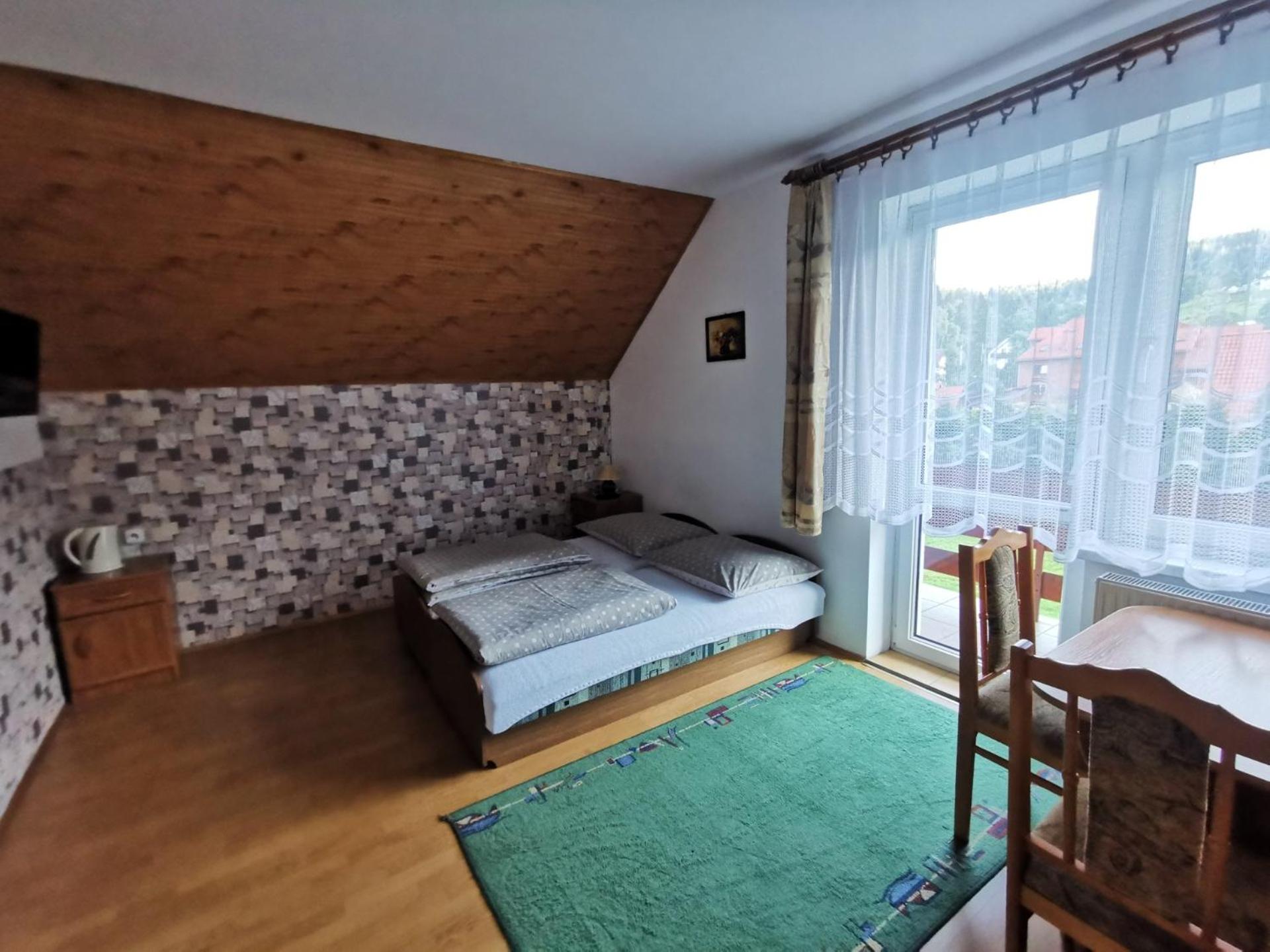 Triple Room with Private Bathroom photo 2