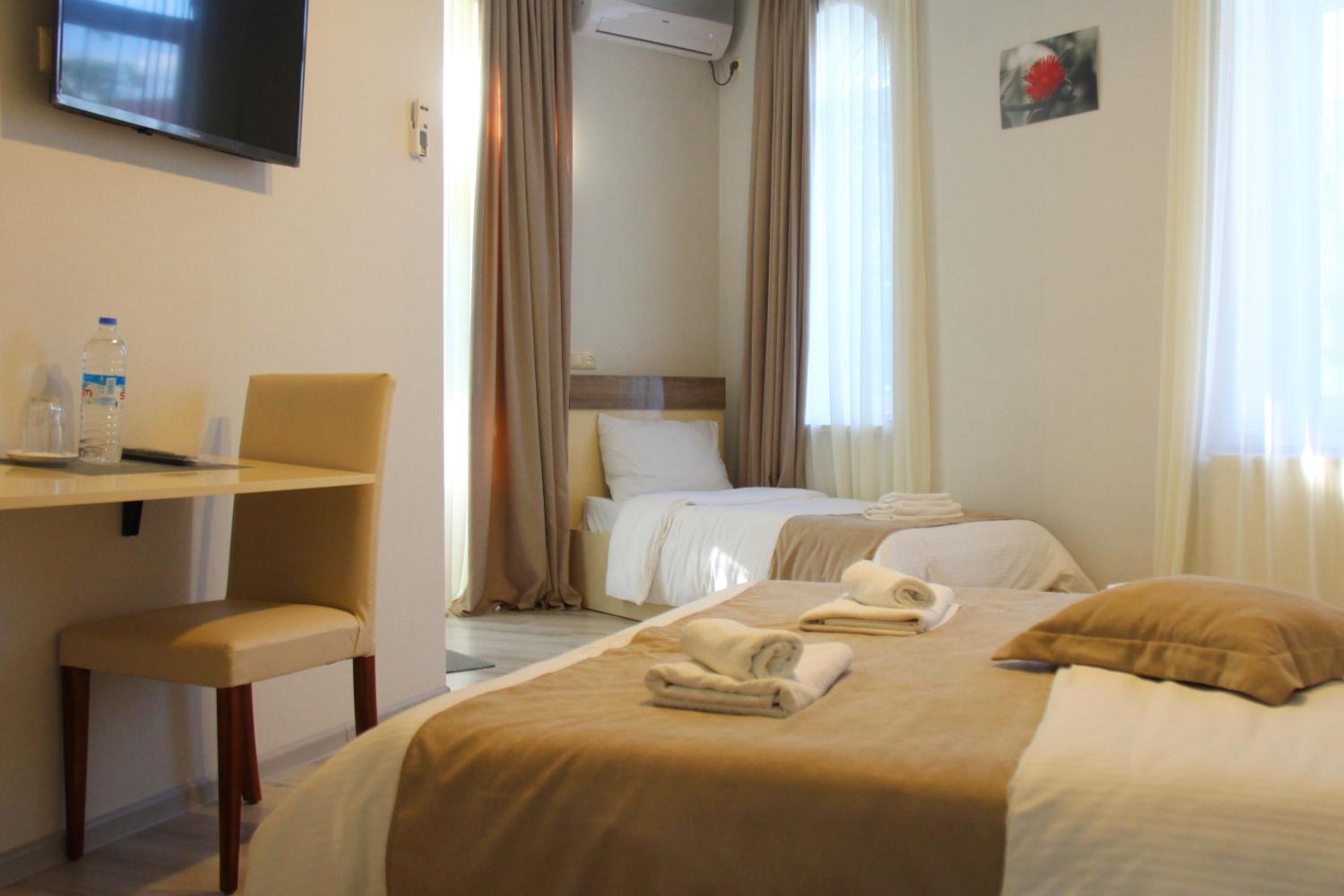 Triple Room with Balcony photo 1