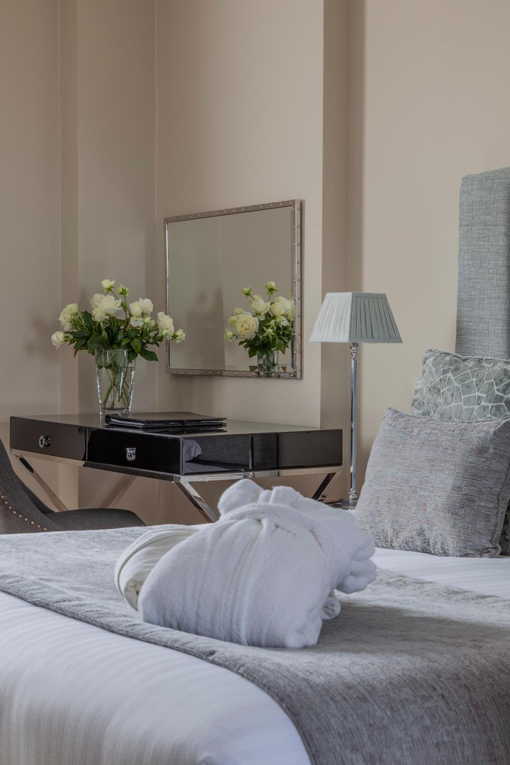 Feature Room - Photo 9