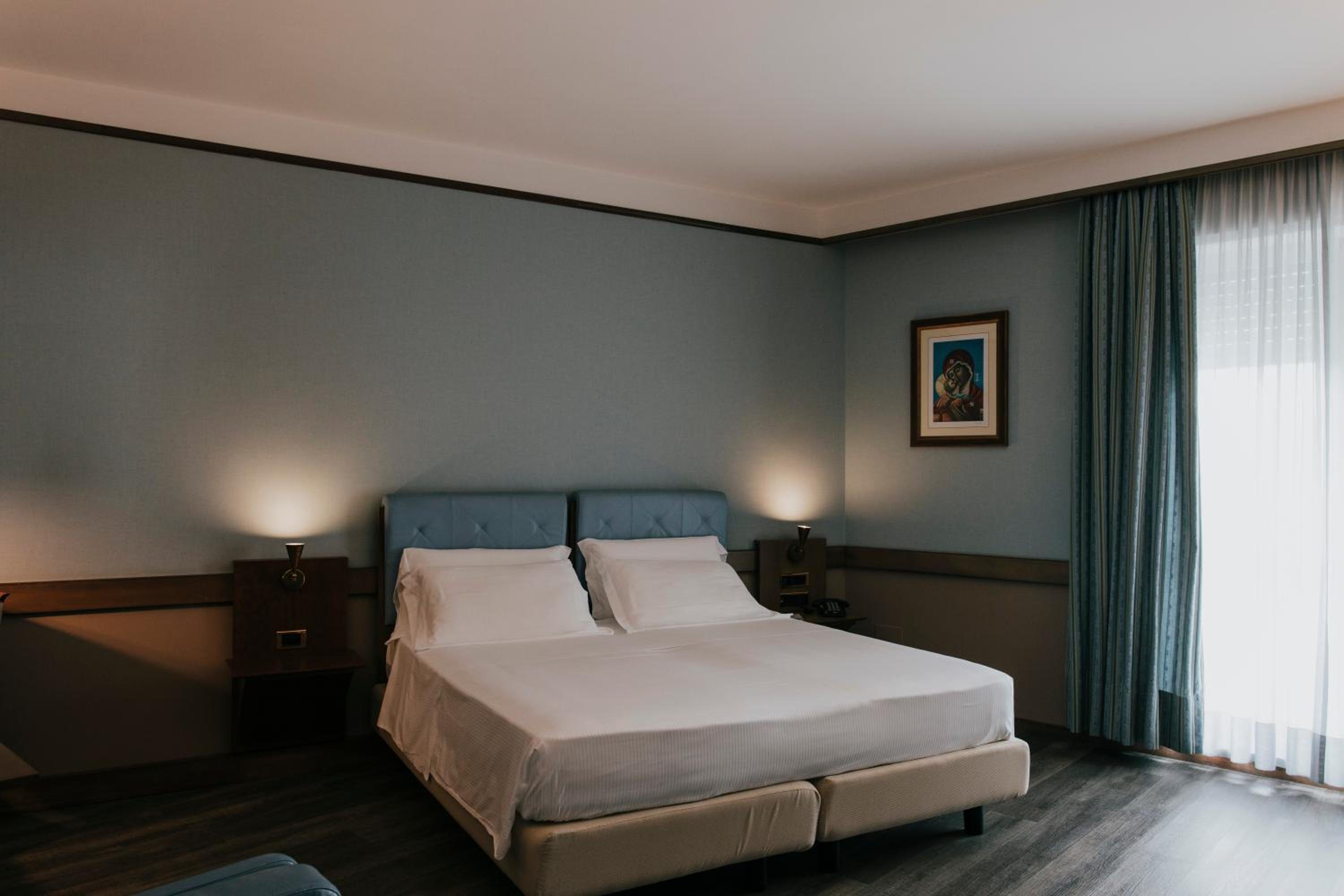 Double Room - Photo 2