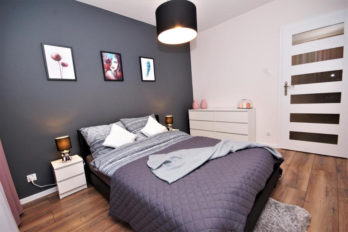 One-Bedroom Apartment - Photo 14