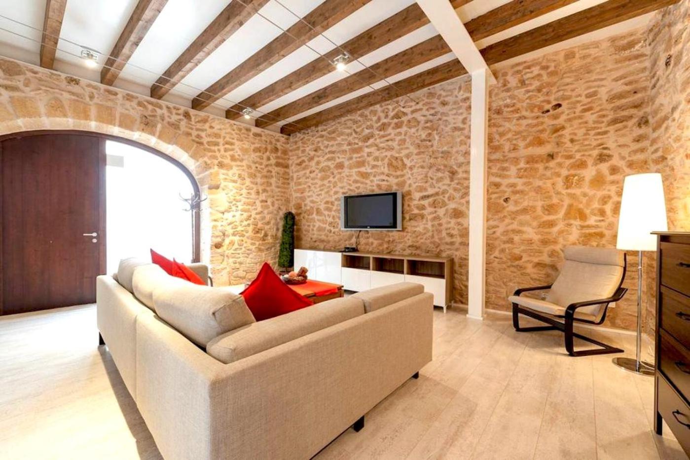 Casa de cuatro habitaciones