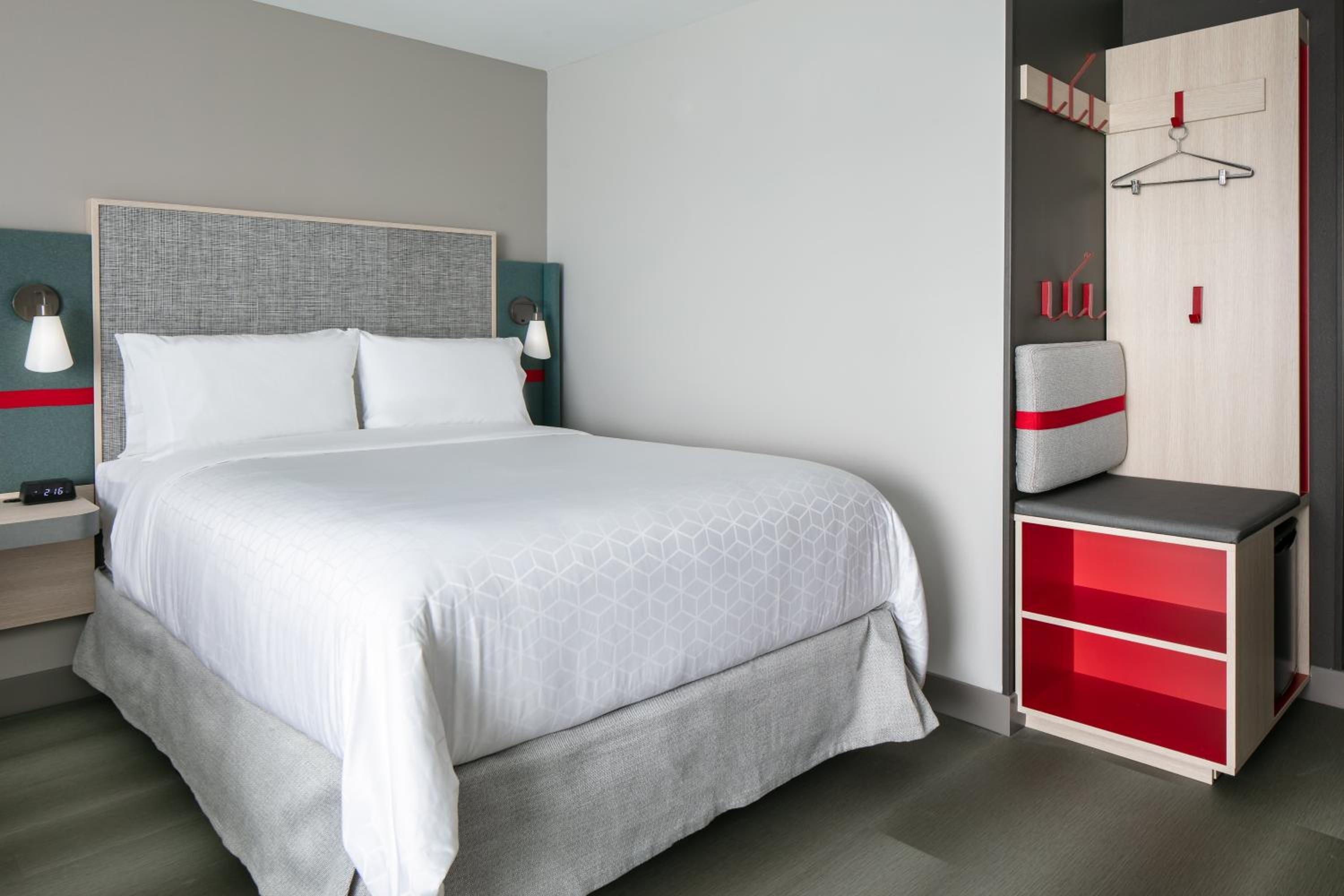 Standard Queen Room with Two Queen Beds - Communications Accessible - Photo 1