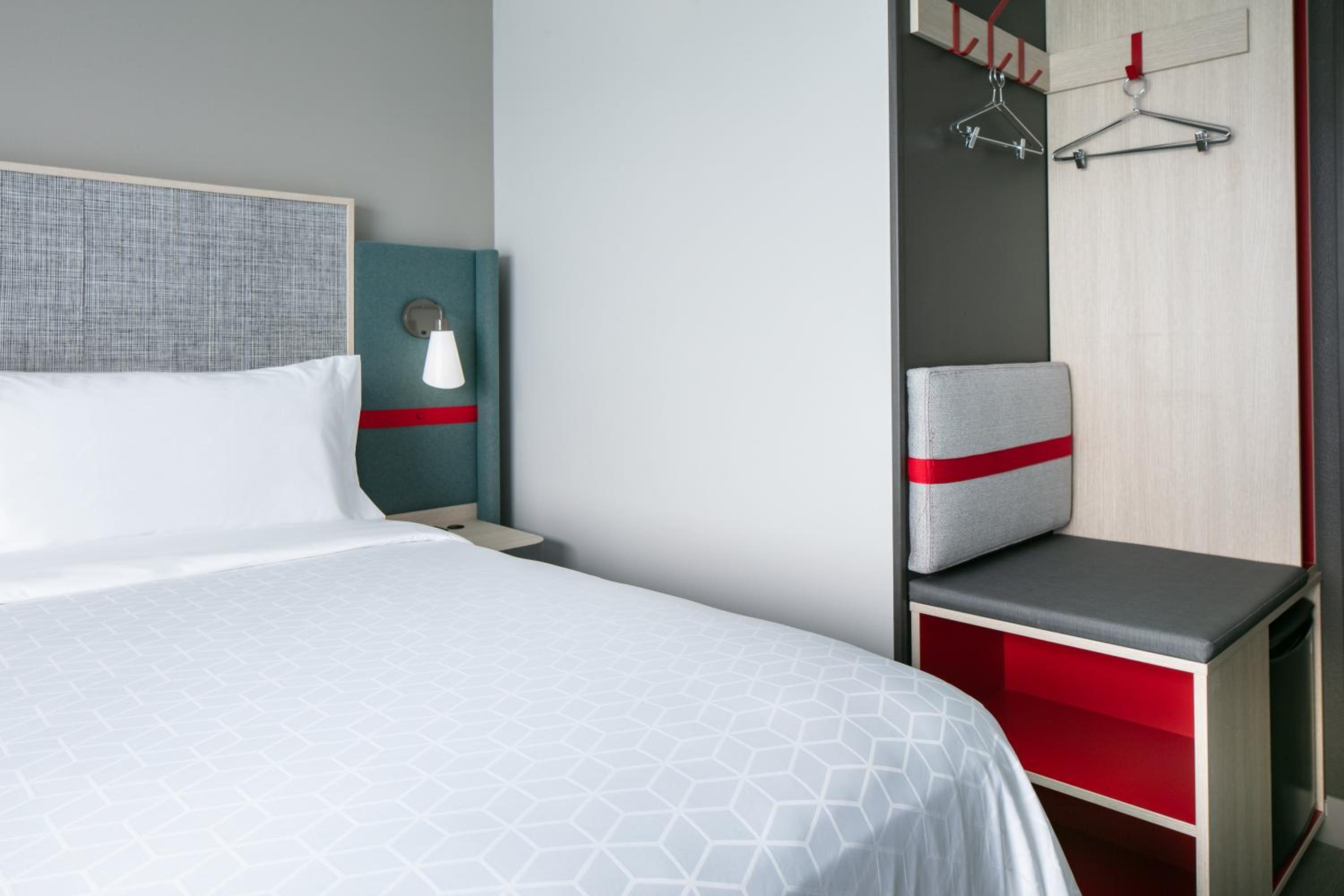 Standard King Room - Photo 4