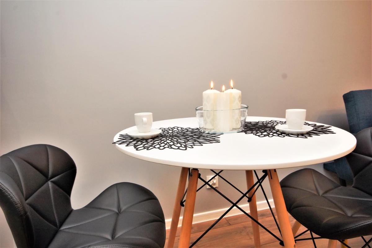 One-Bedroom Apartment - Photo 6