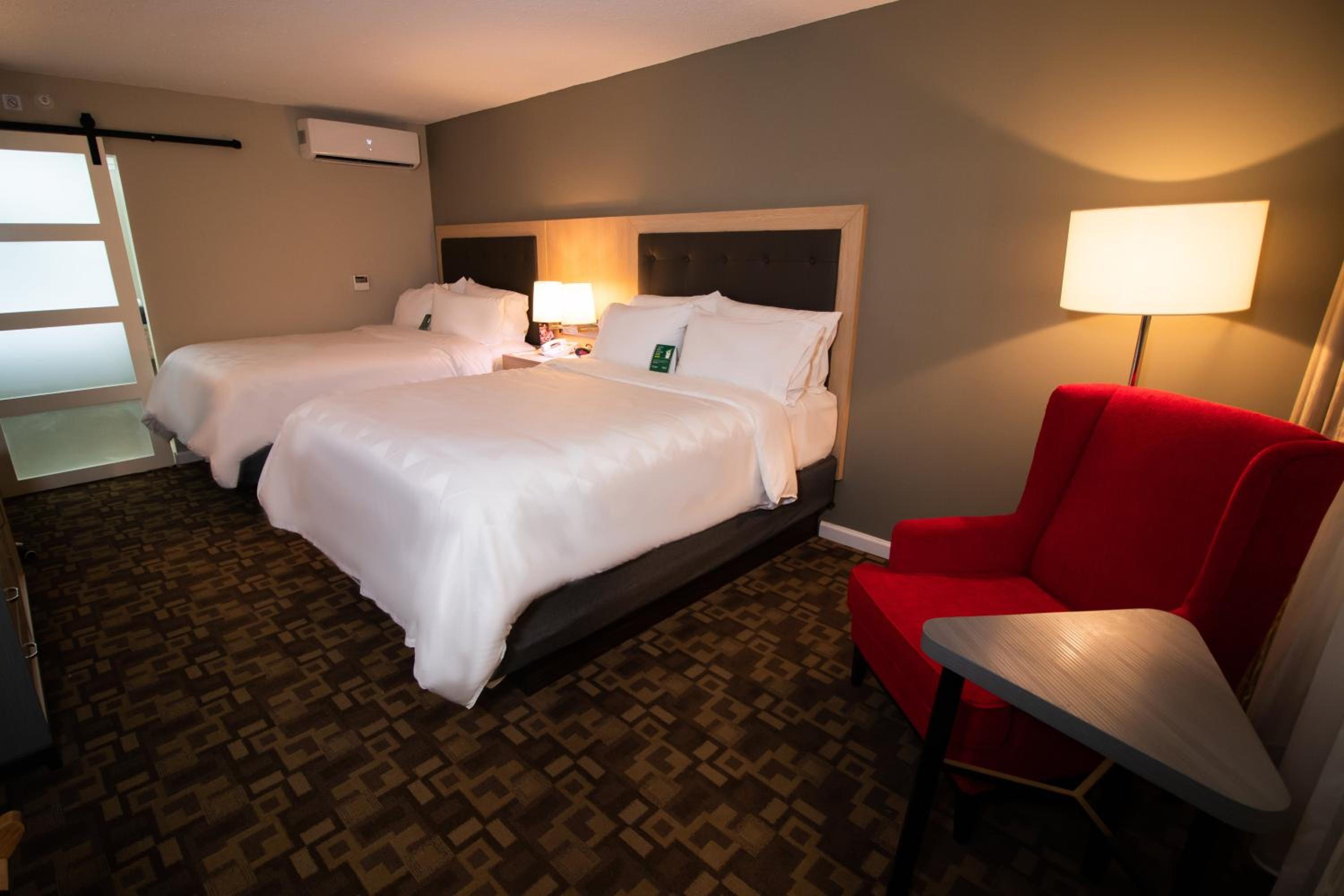 Standard Queen Room with Two Queen Beds - Photo 1