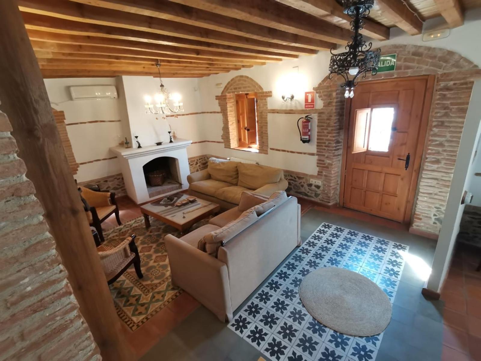 Casa de cuatro habitaciones