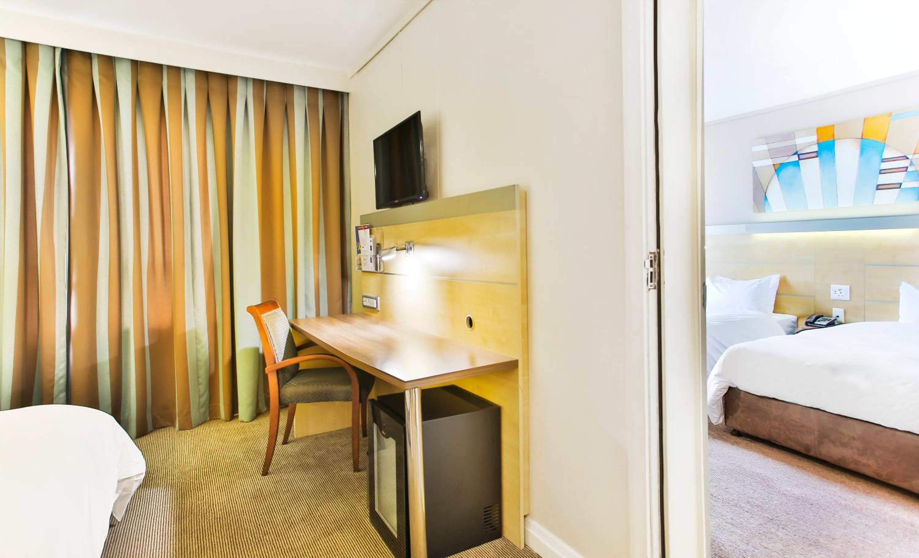 Standard Room with Two Single Beds - Photo 6