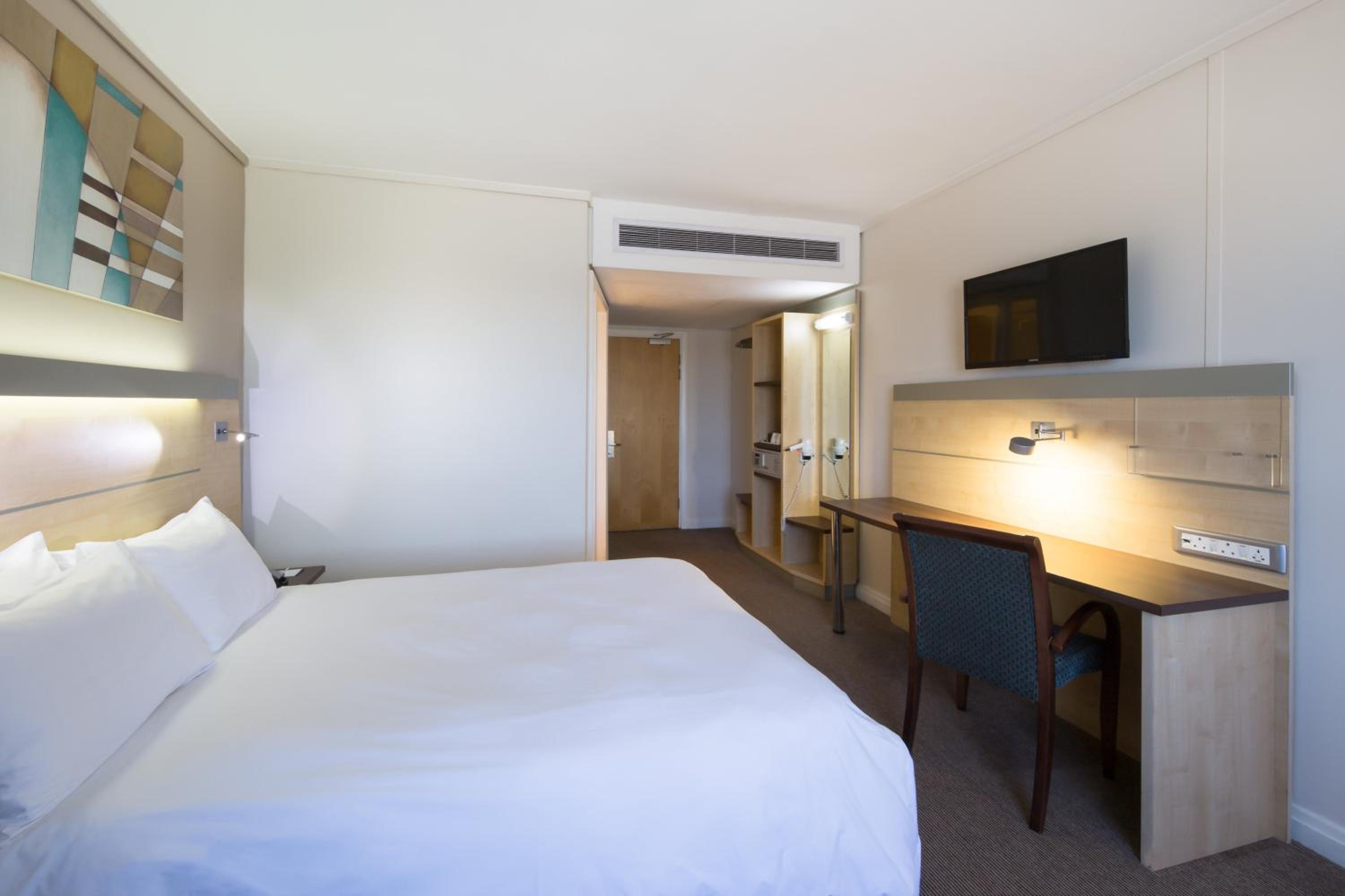 Standard Double Room - Smoking - Photo 2