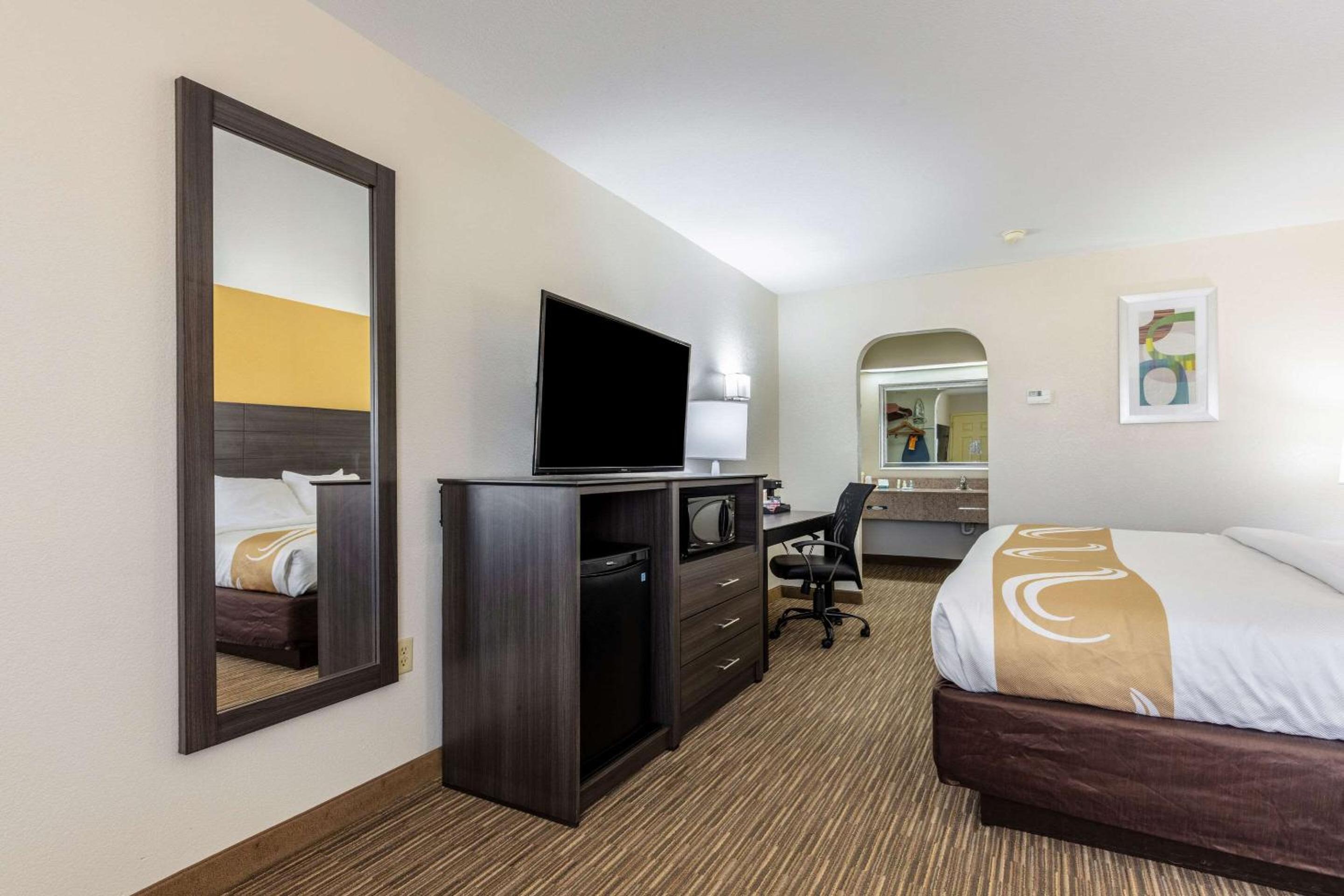 King Room - Disability Access/Non Smoking  - Photo 1