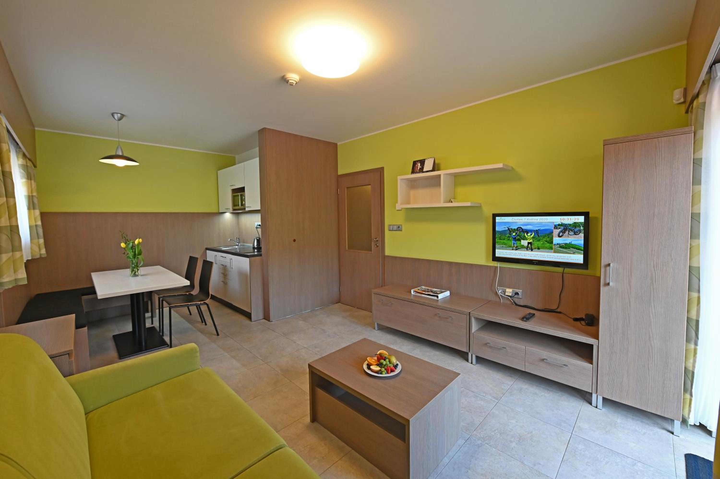 Deluxe Apartment