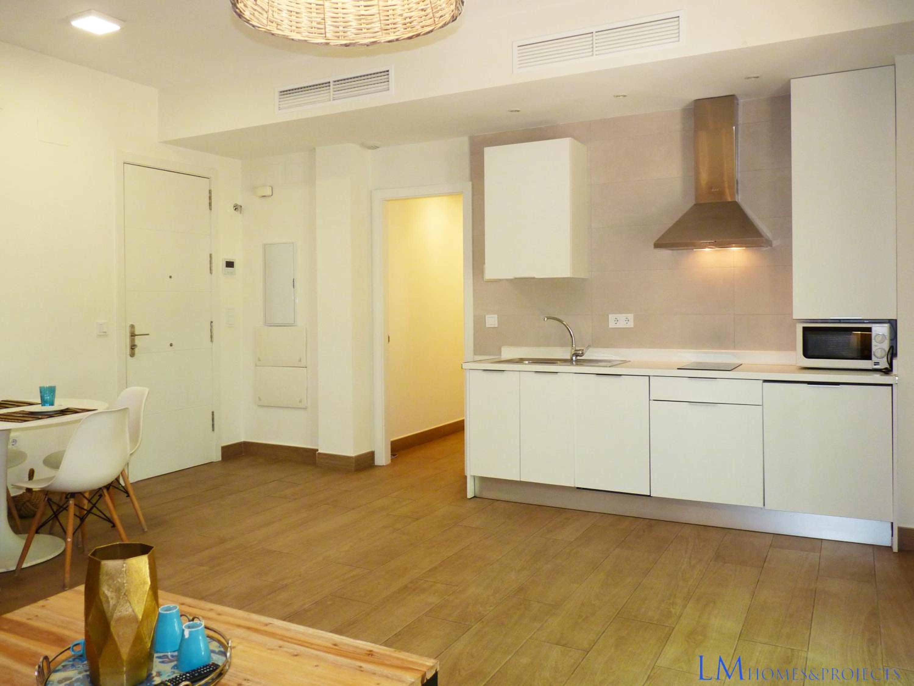 Two-Bedroom Apartment with Terrace - Photo 16
