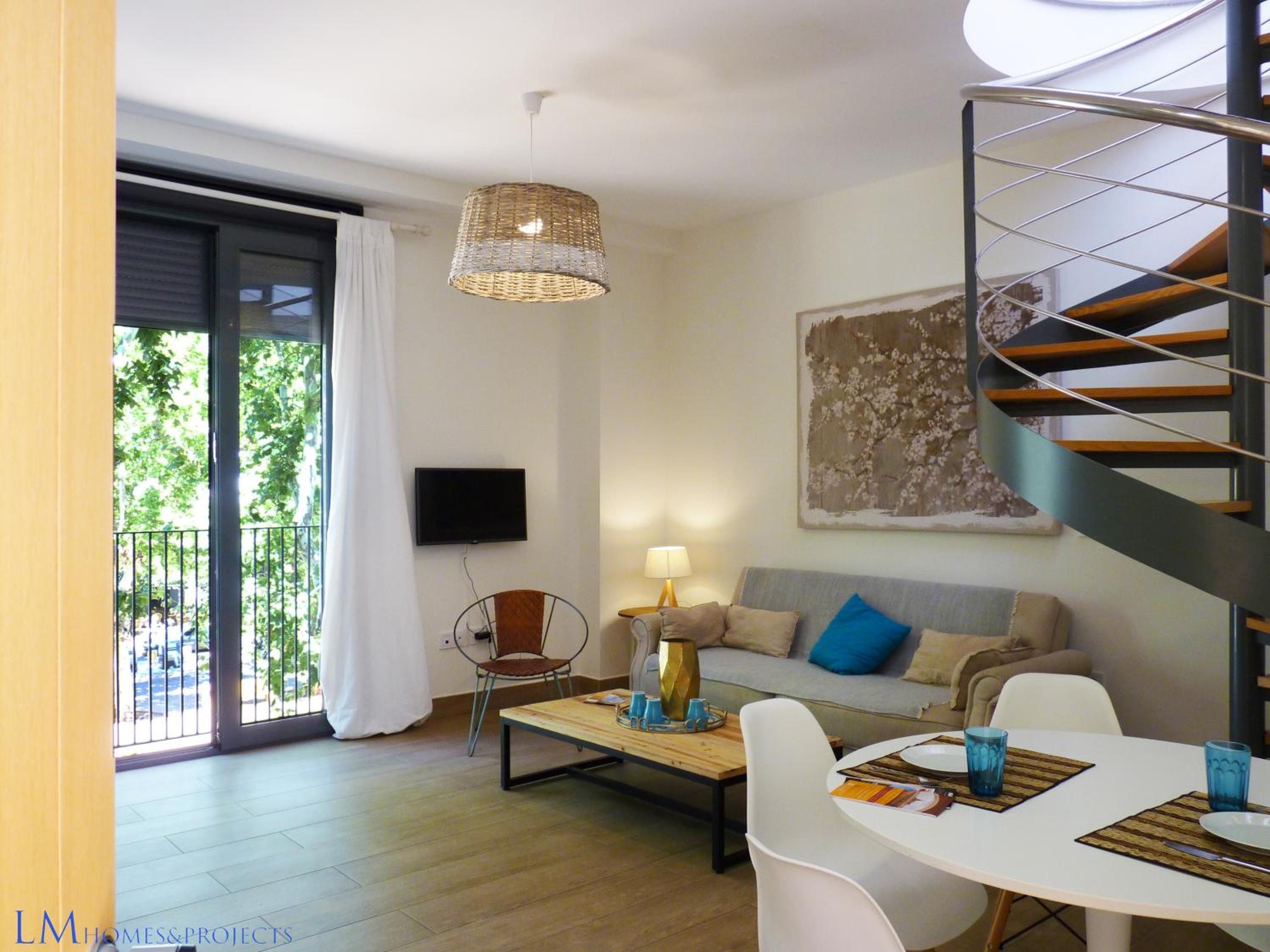 Two-Bedroom Apartment with Terrace - Photo 6