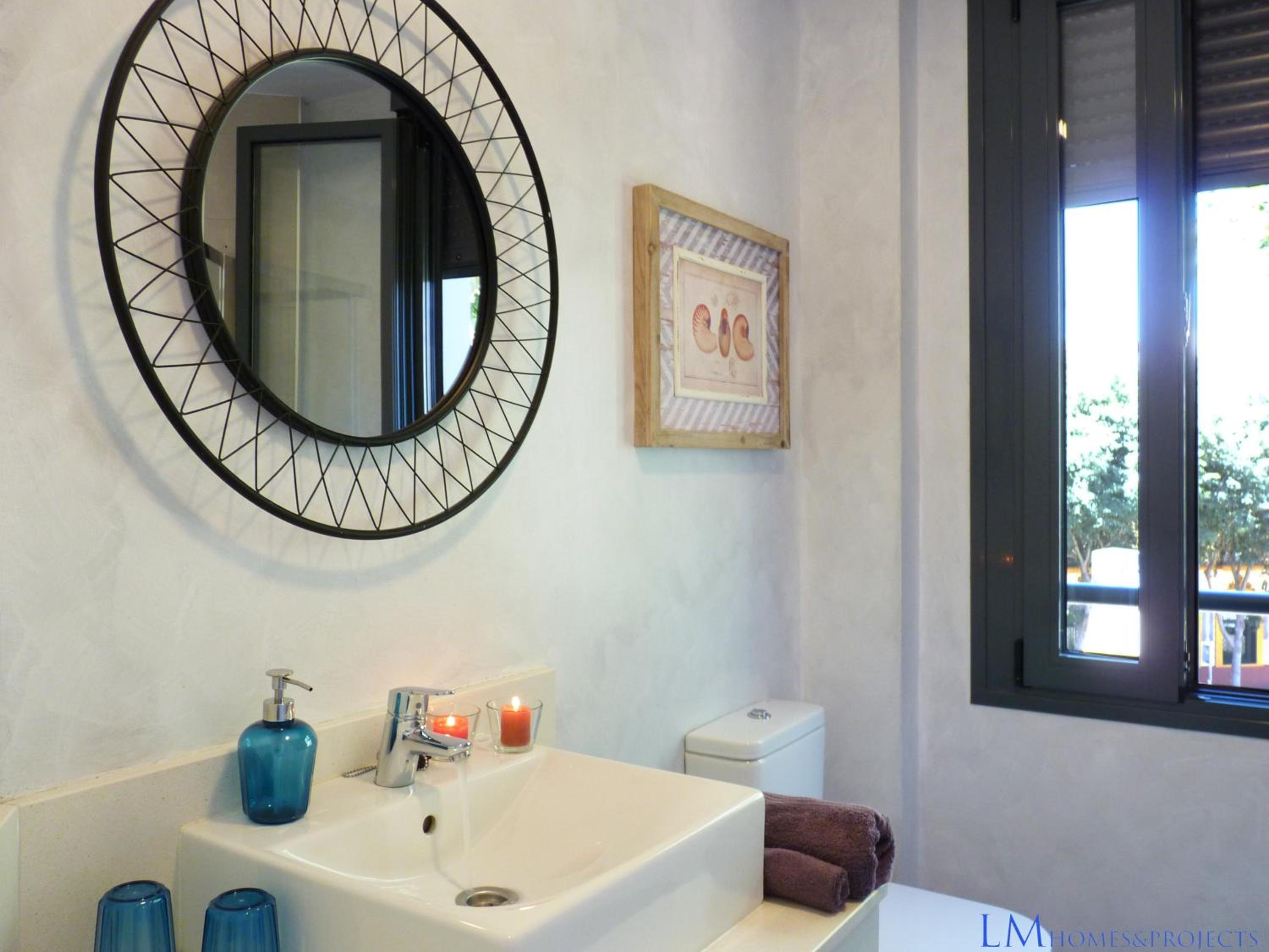 Two-Bedroom Apartment with Terrace - Photo 4