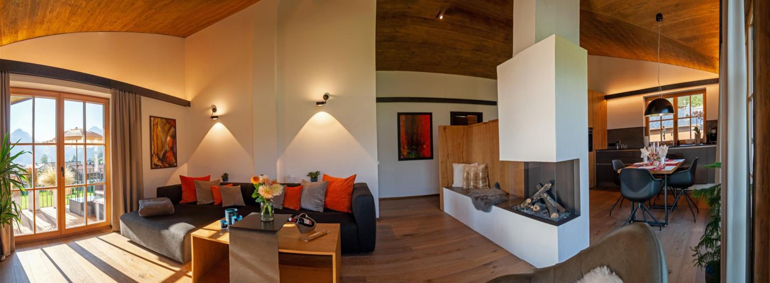 Deluxe Apartment
