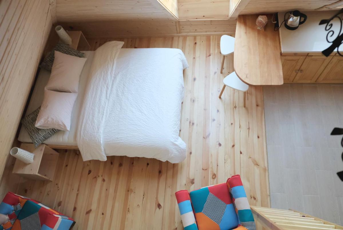 Studio Apartment photo 3