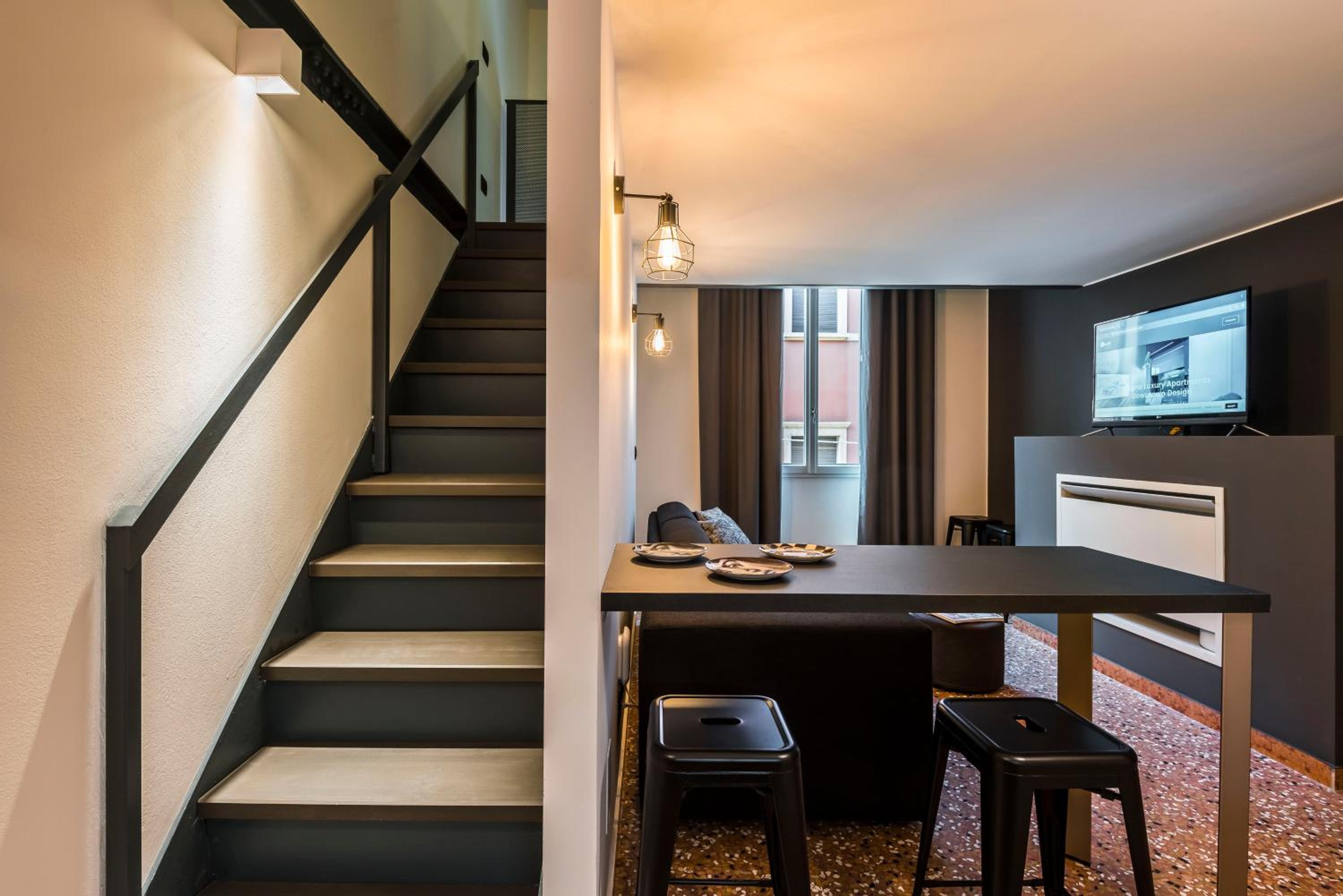 Two-Bedroom Apartment - Photo 15