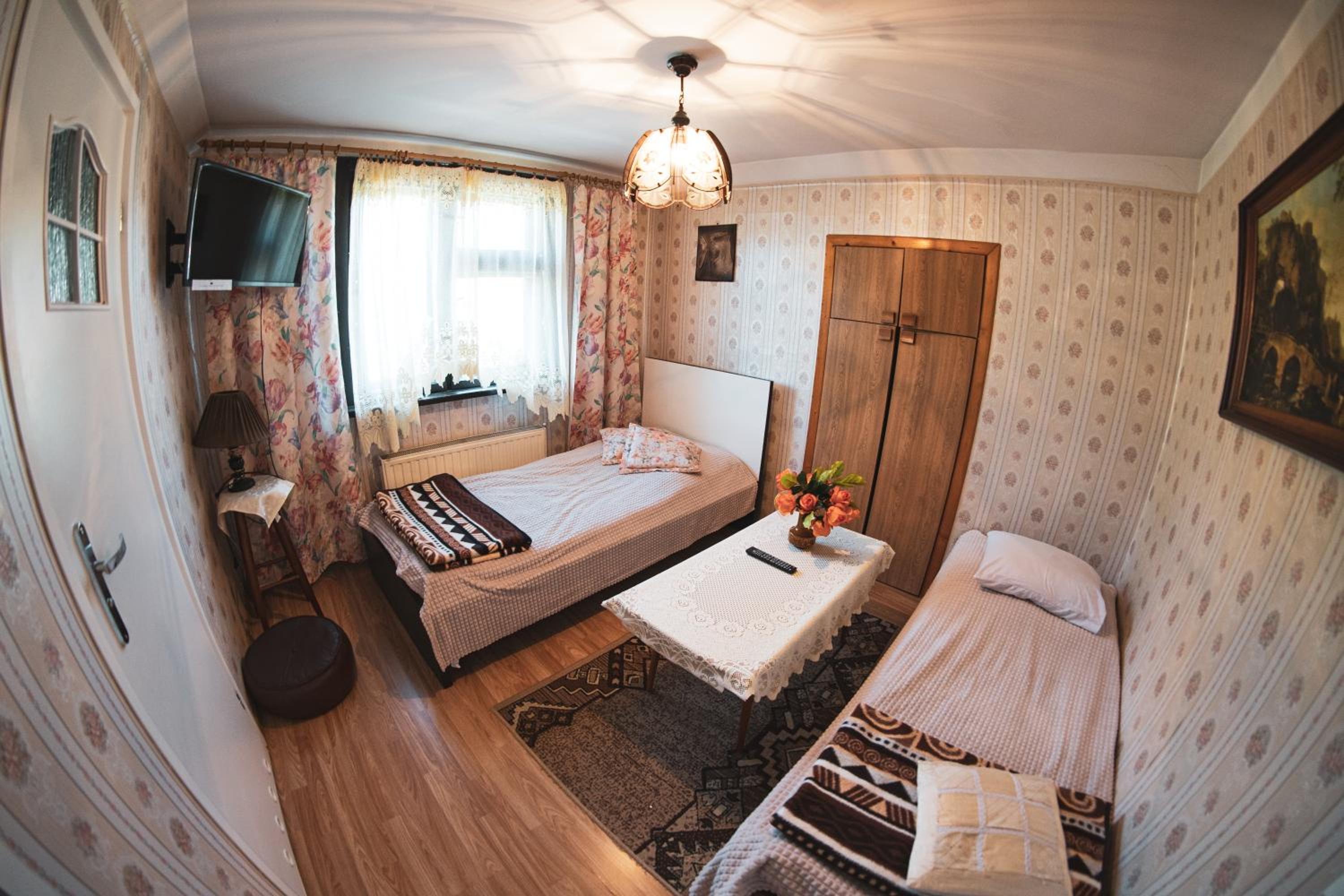 Small Twin Room photo 1