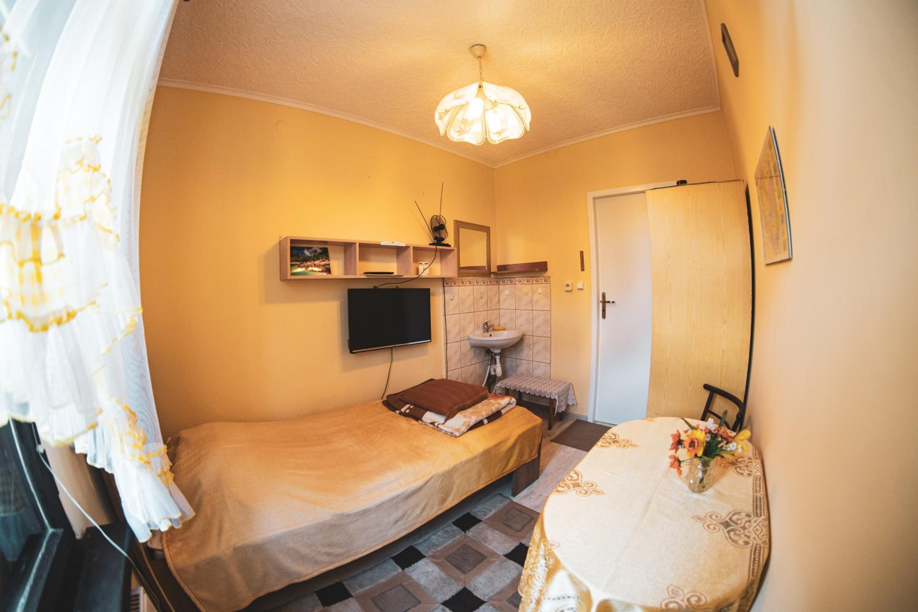 Single Room photo 1