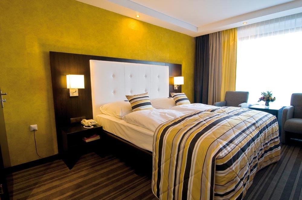 Standard Double Room - Photo 3