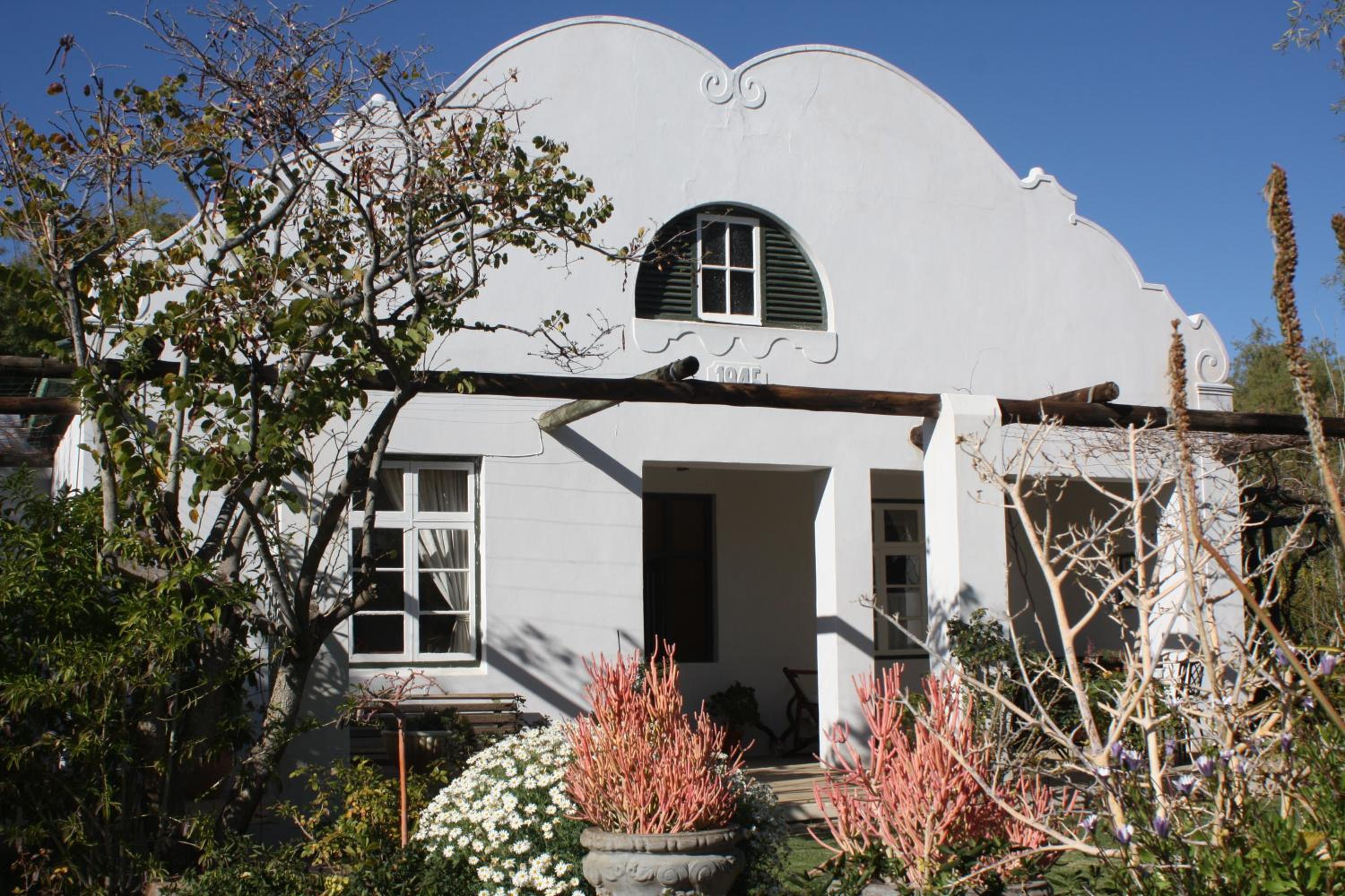 Two-Bedroom House - Photo 10